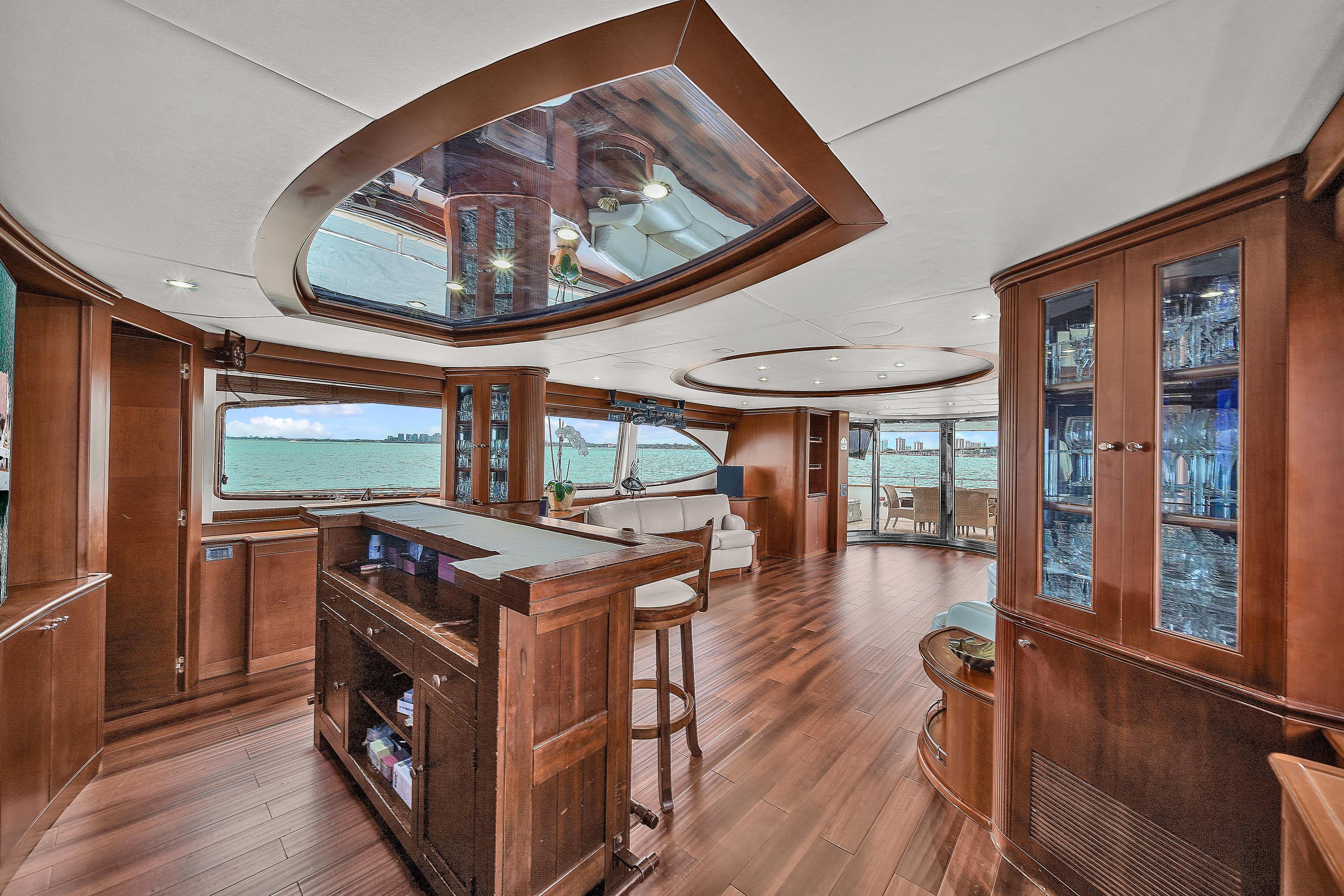 105FT Azimut