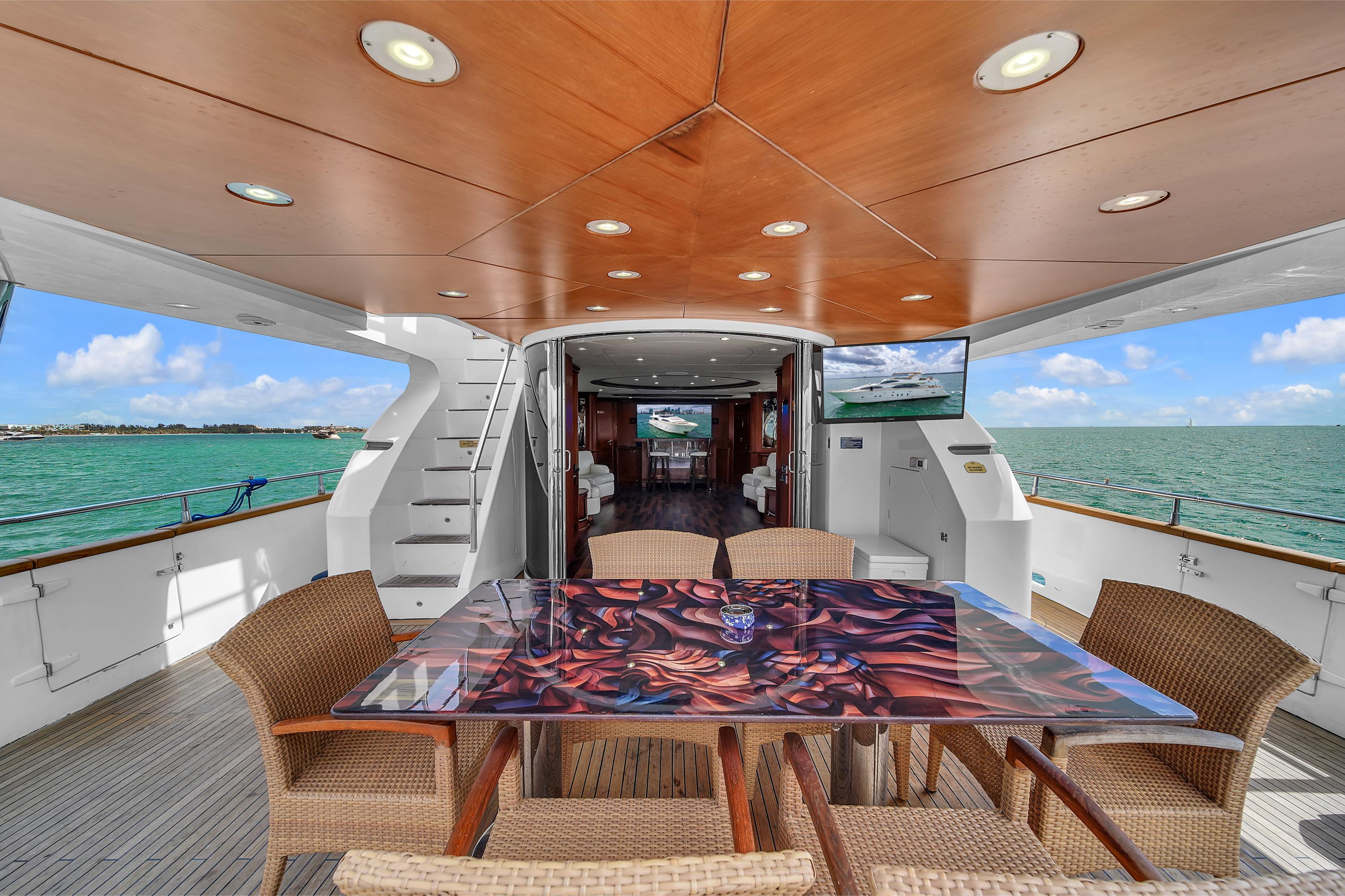 105FT Azimut