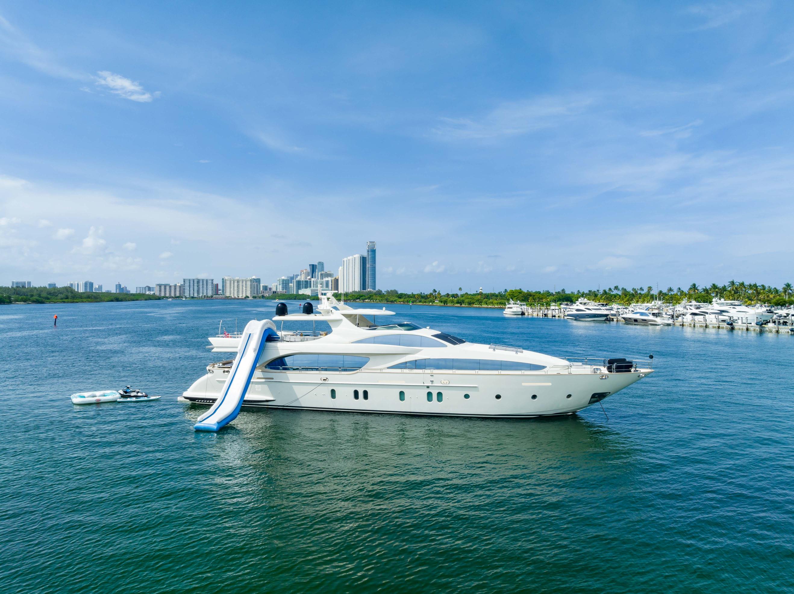 116 FT Azimut
