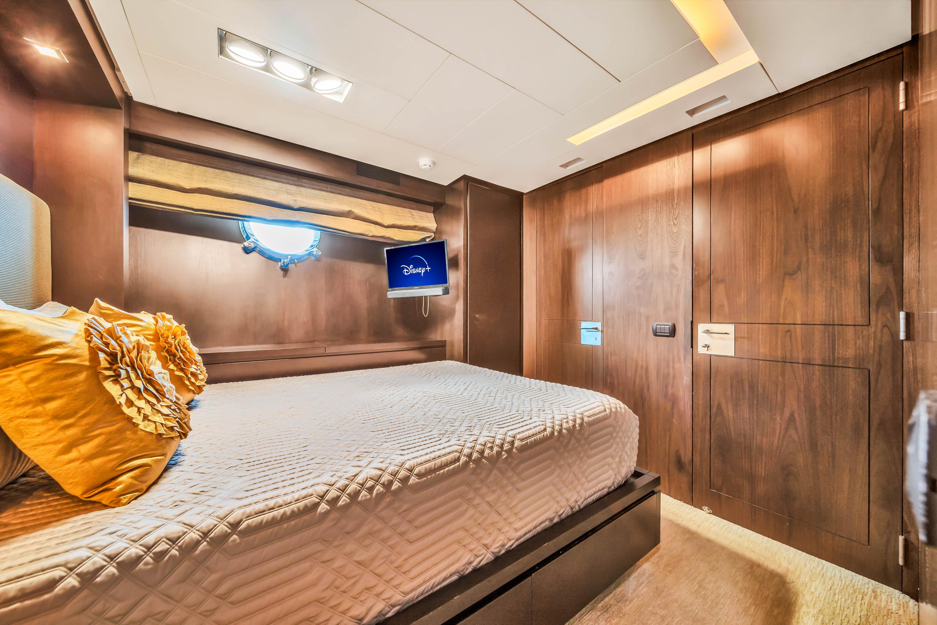 116 FT Azimut