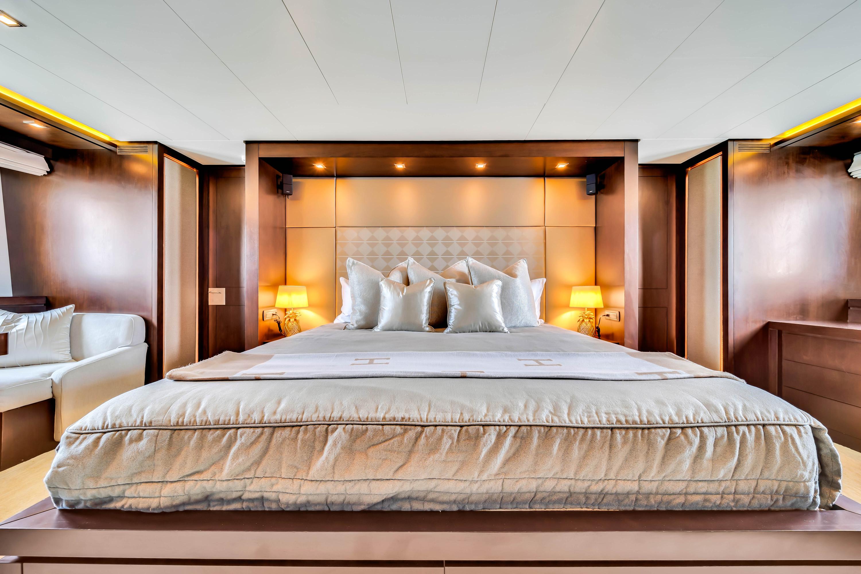 116 FT Azimut