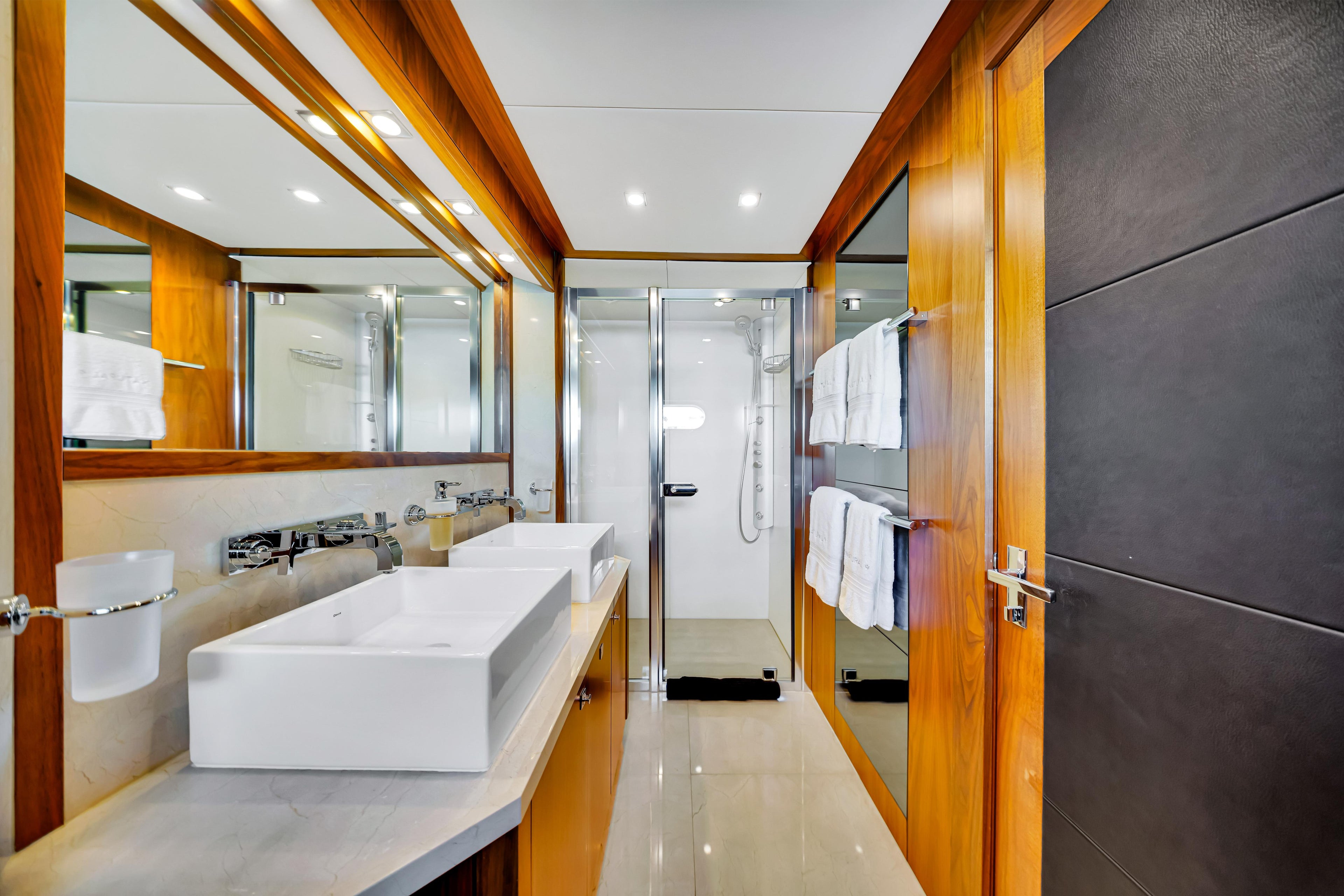 130FT Sunseeker