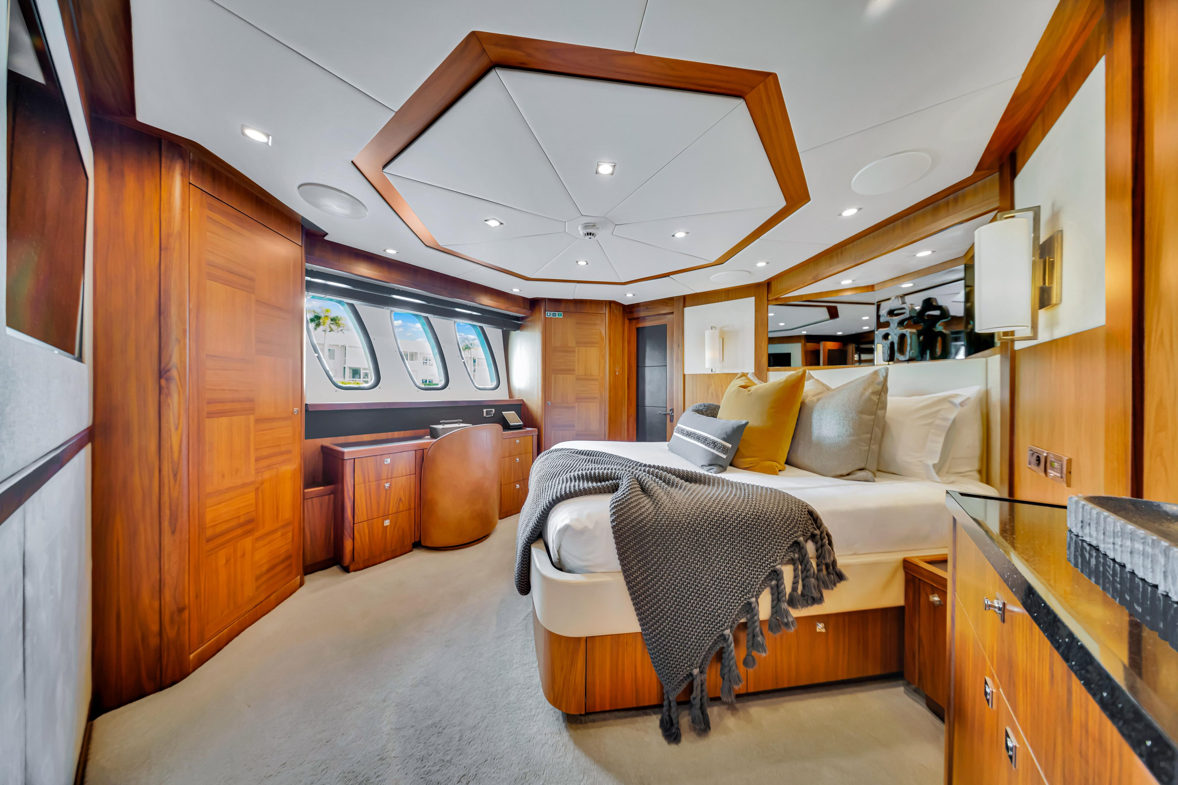 130FT Sunseeker