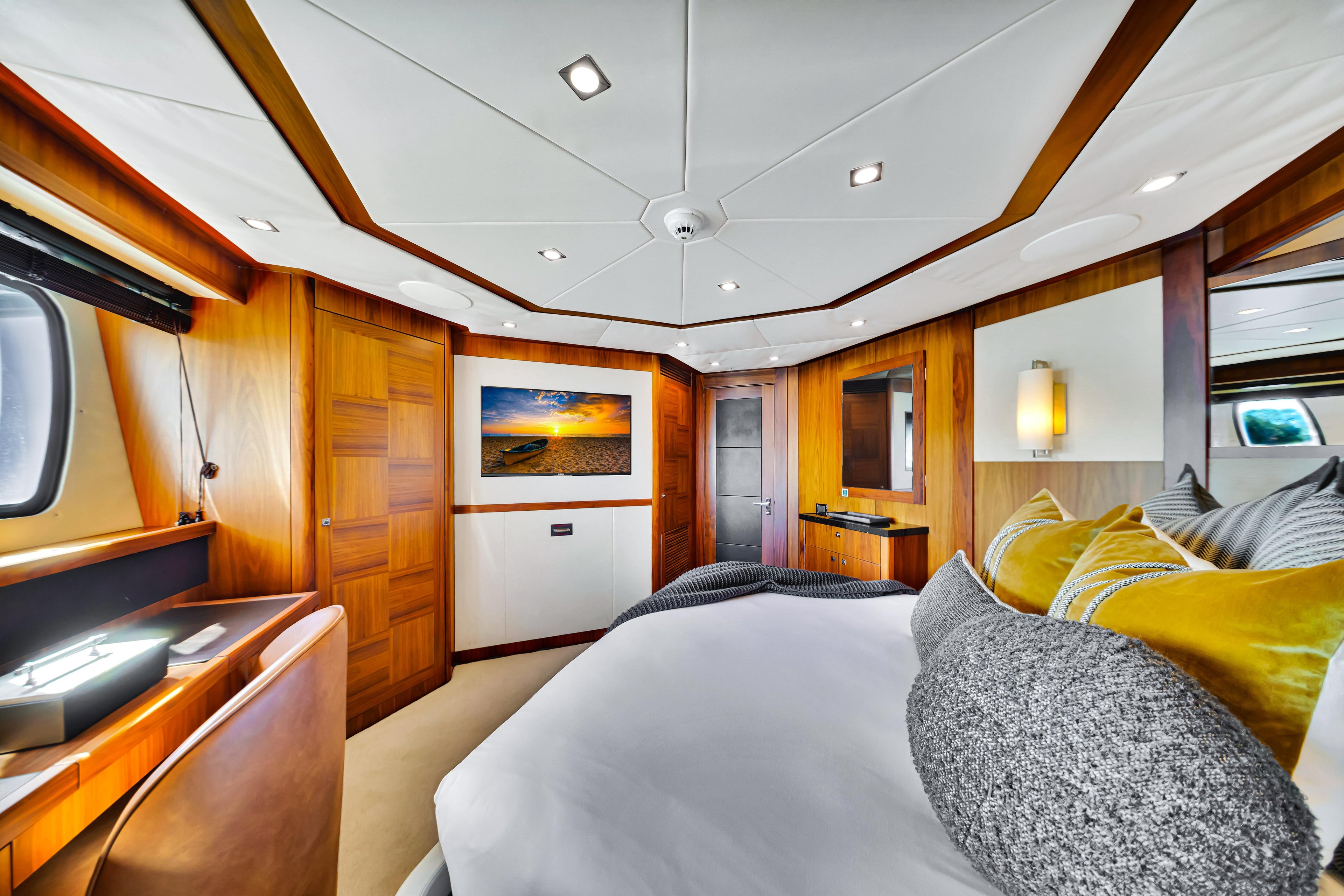 130FT Sunseeker