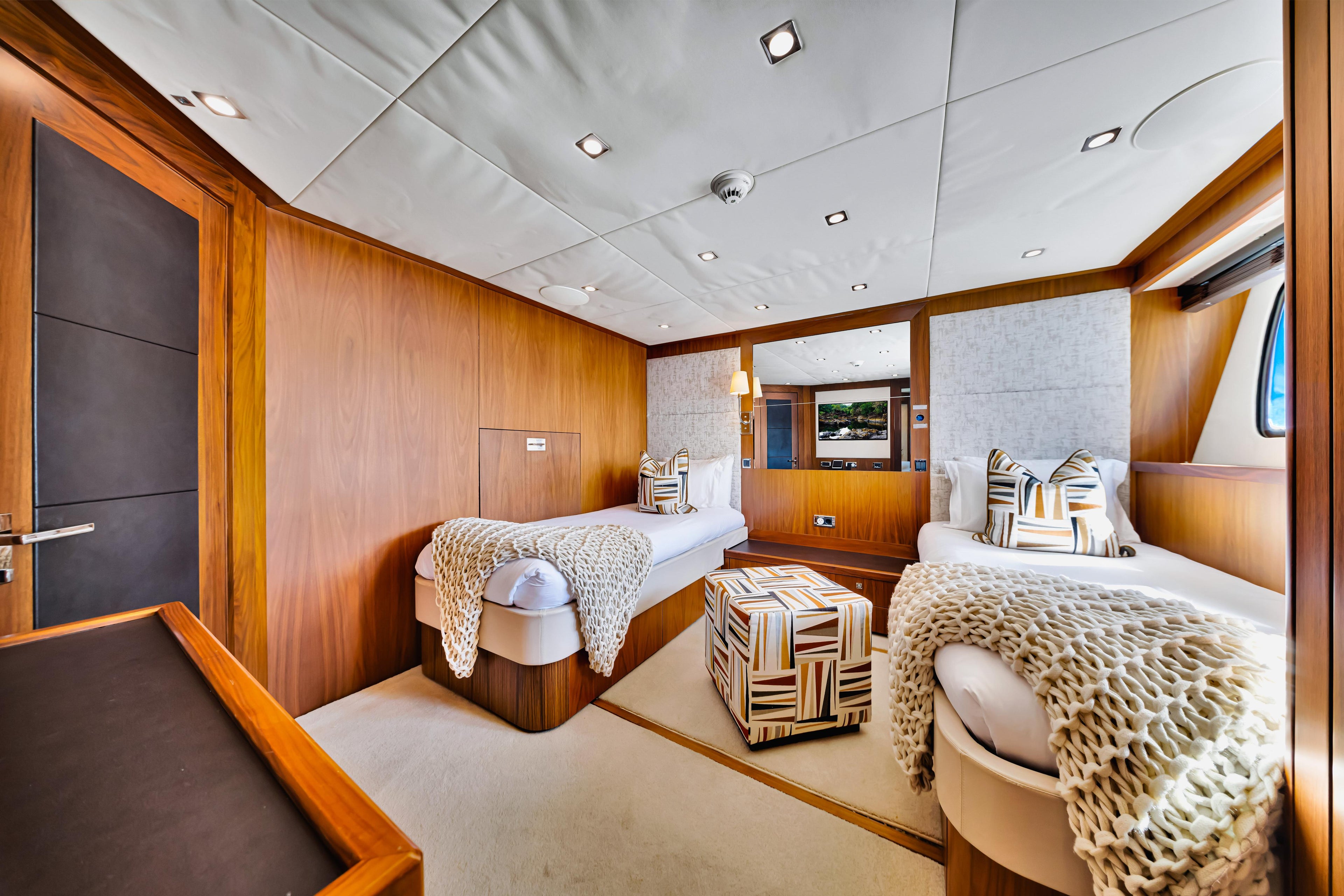 130FT Sunseeker