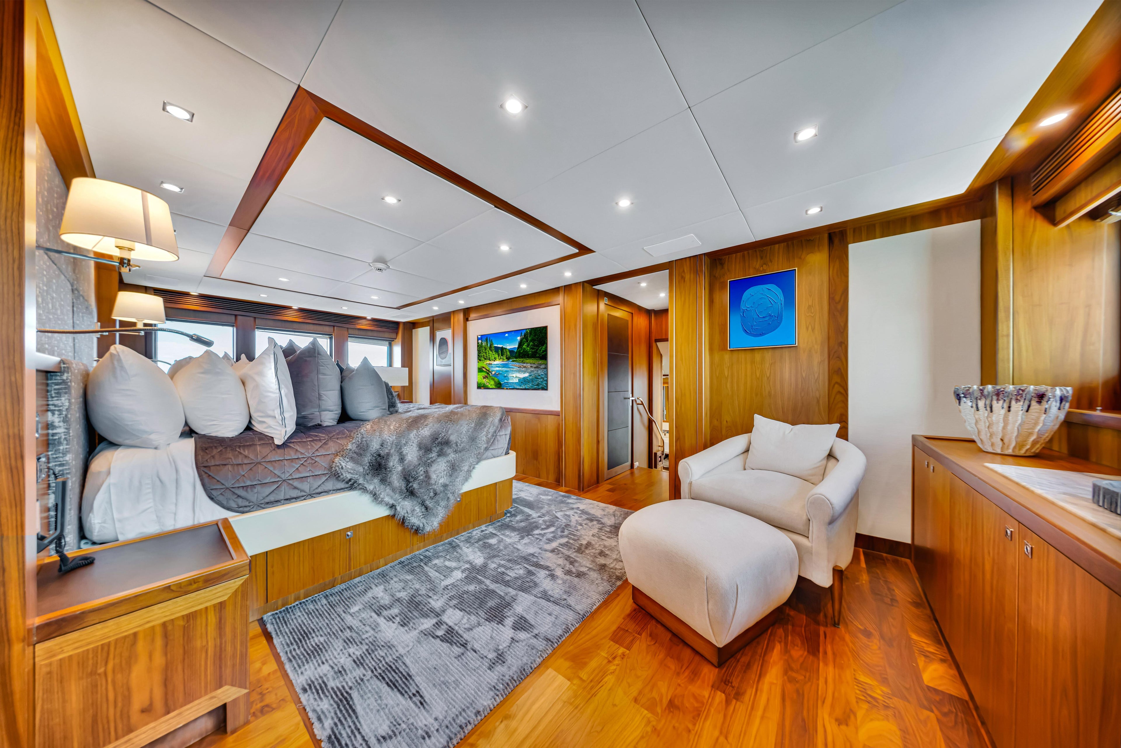 130FT Sunseeker