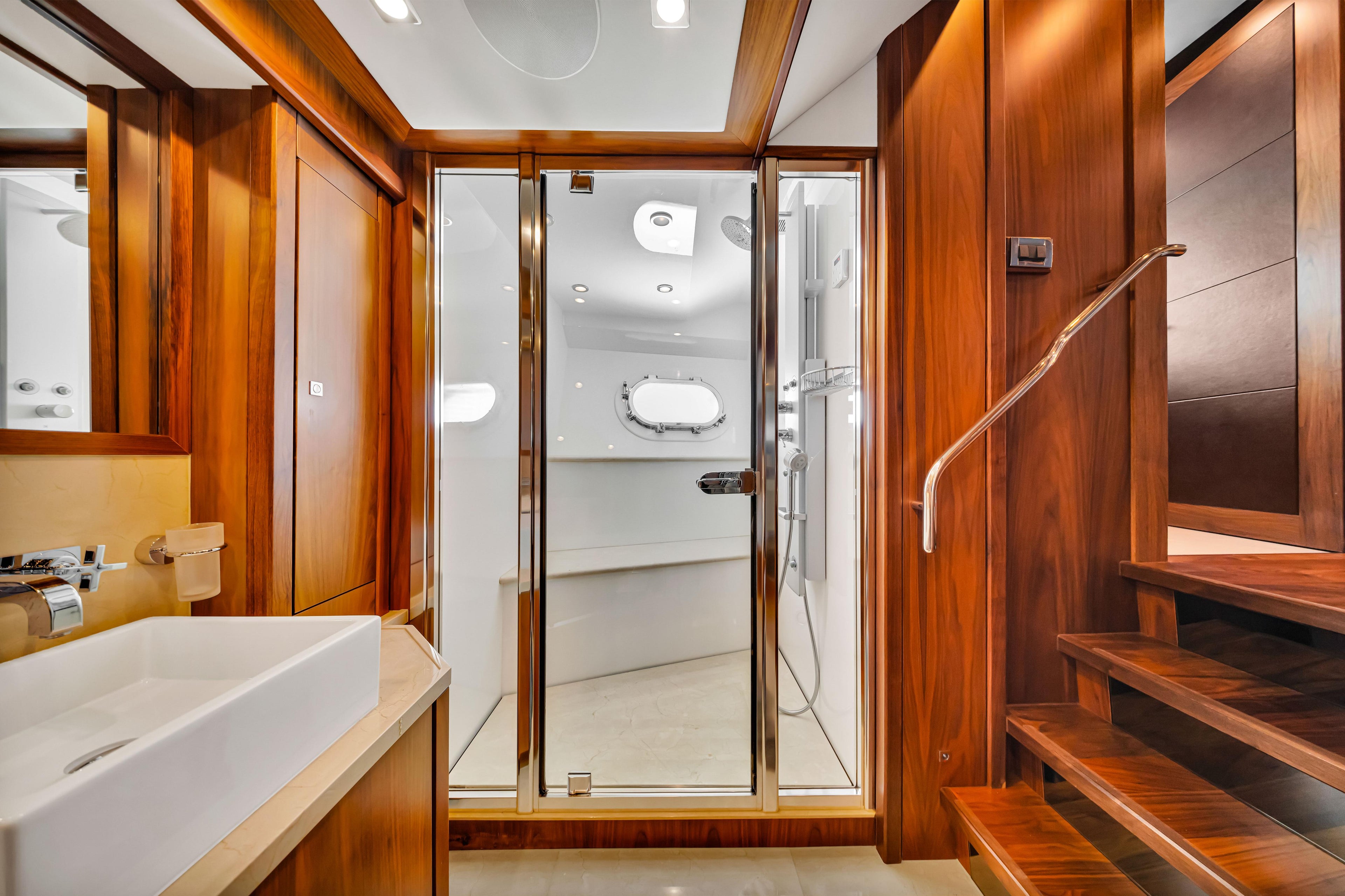 130FT Sunseeker