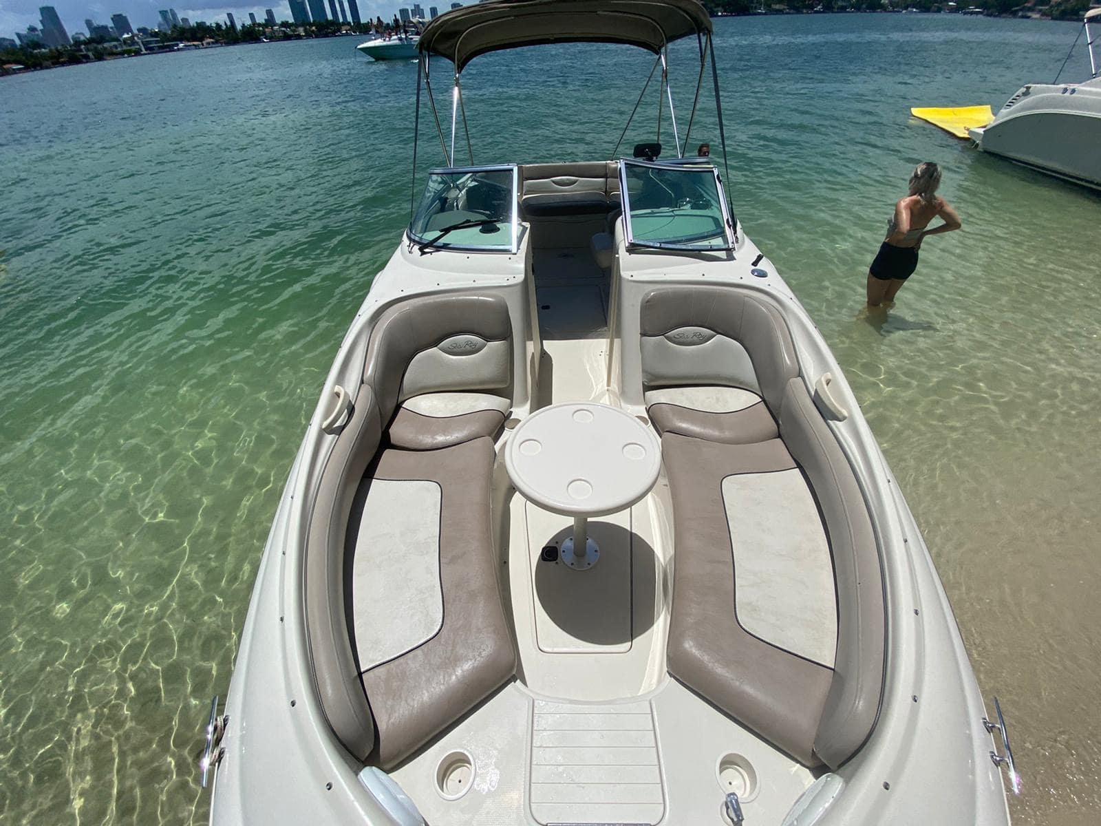 26FT Sea Ray