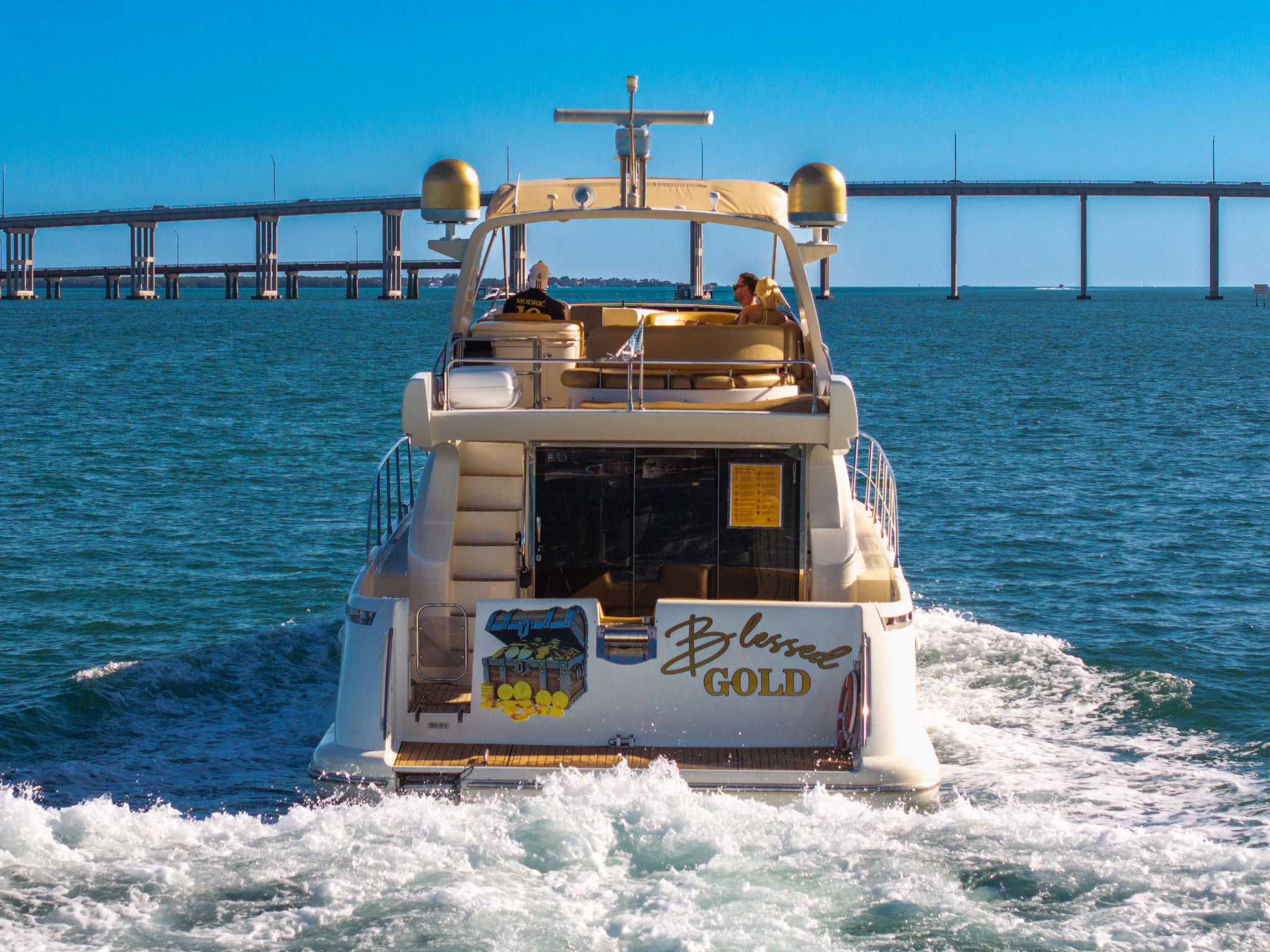 60 FT Azimut Gold