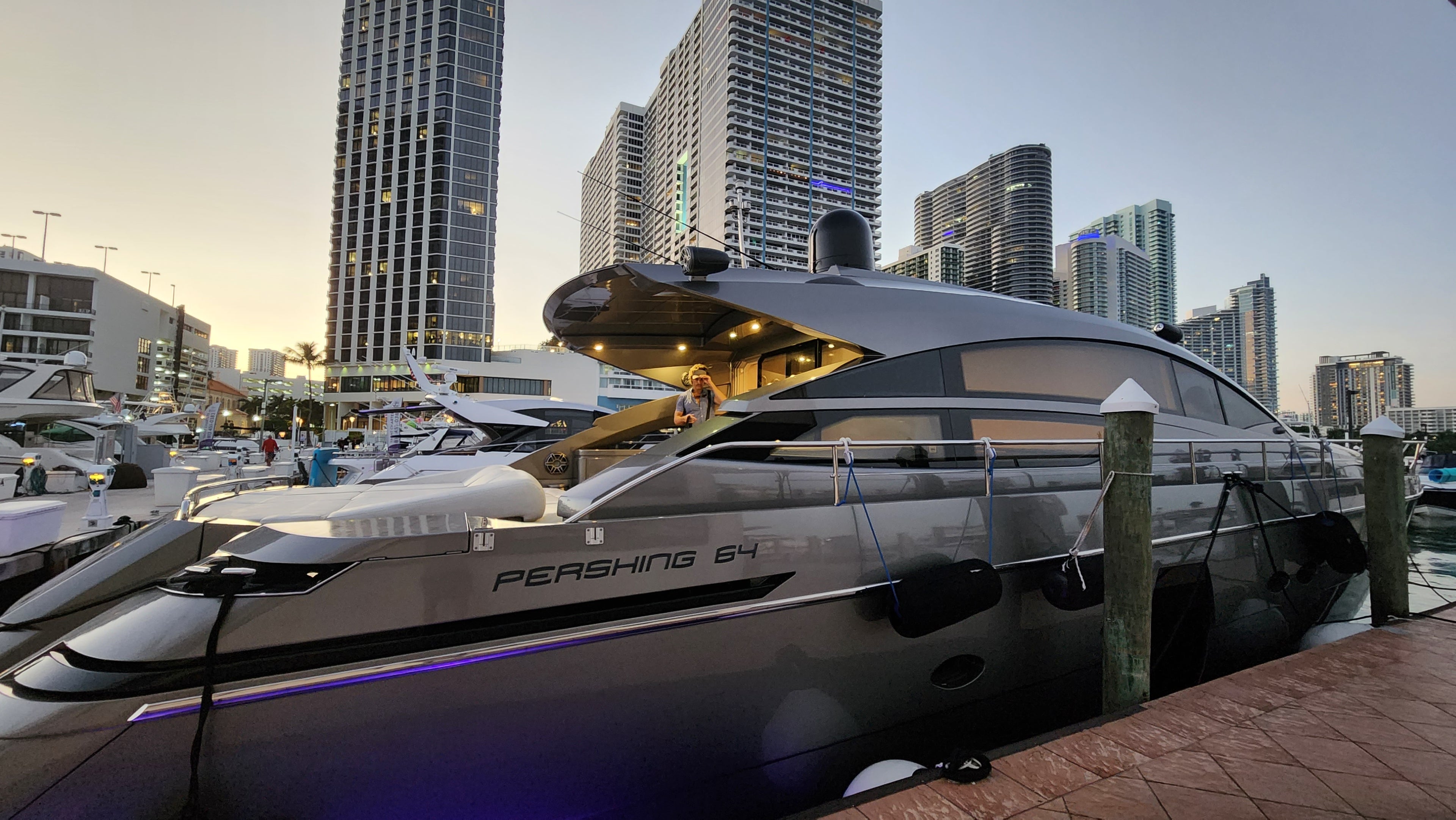 60FT Azimut