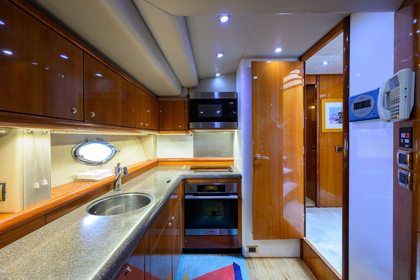 88FT Sunseeker