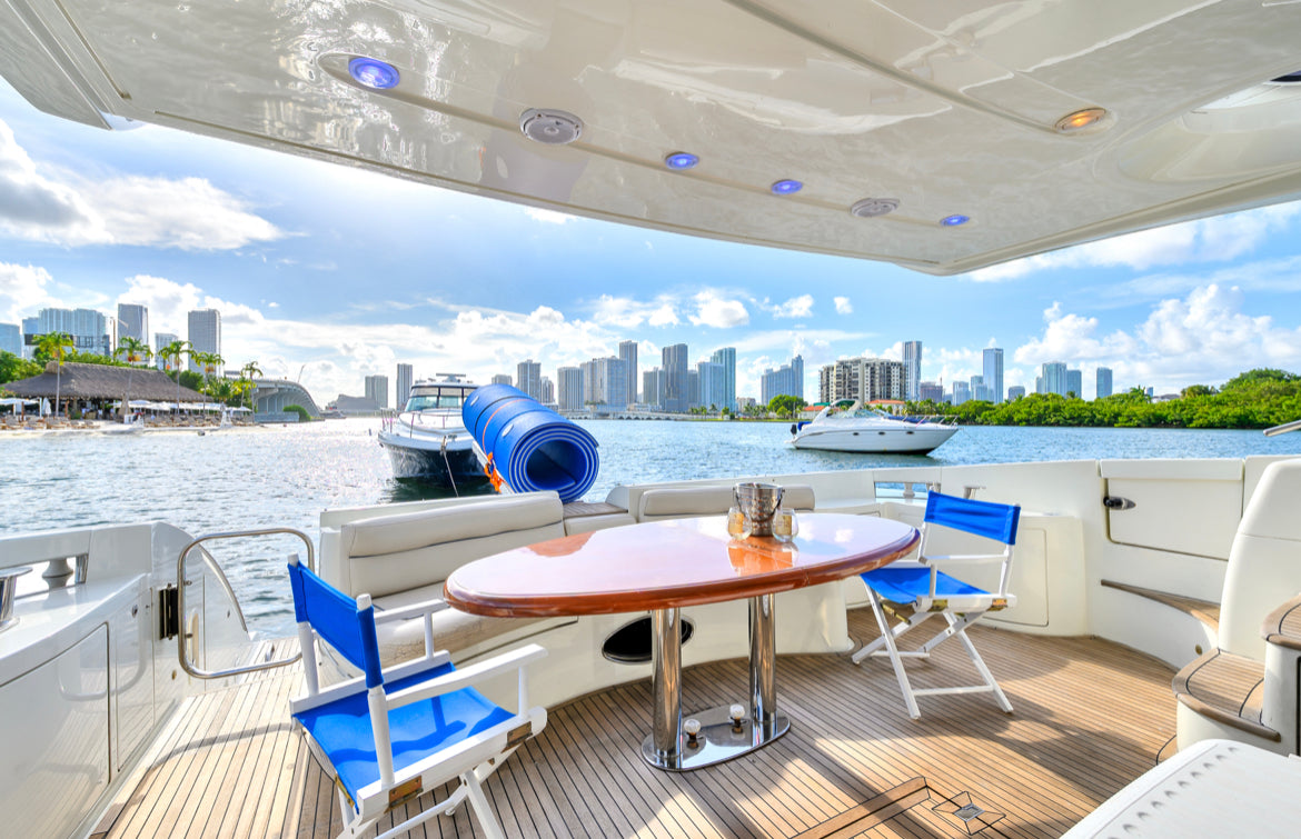 70FT Azimut DV