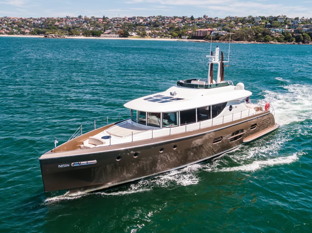 82ft Nissi