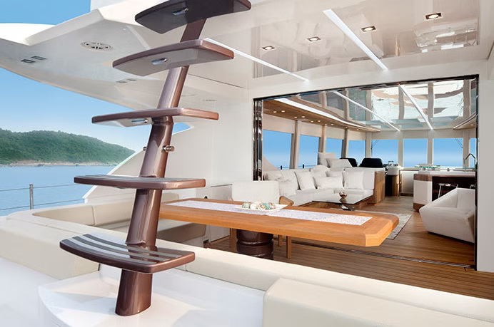 82ft Nissi