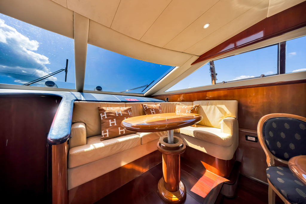 80FT Uniesse