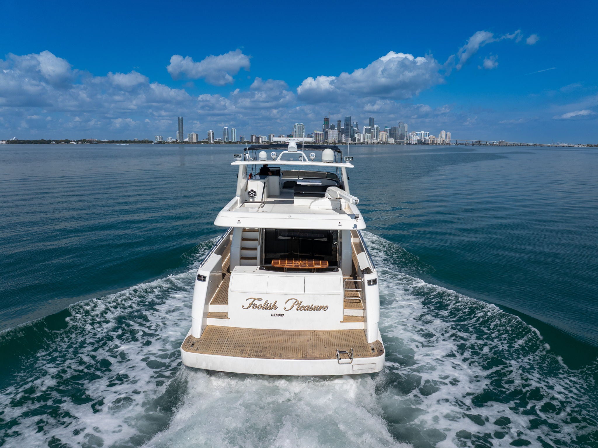 80FT Uniesse