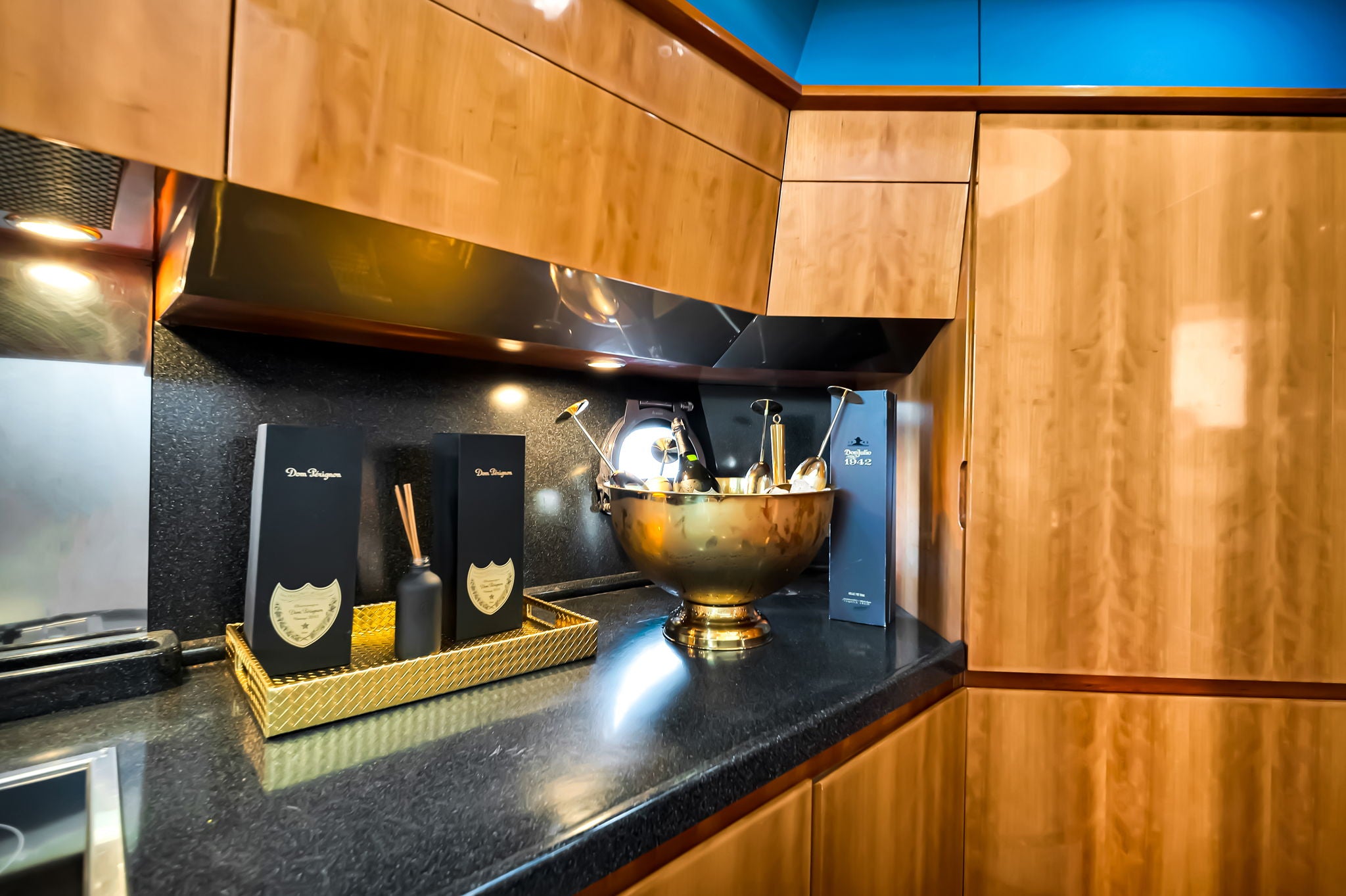 60 FT Azimut Gold