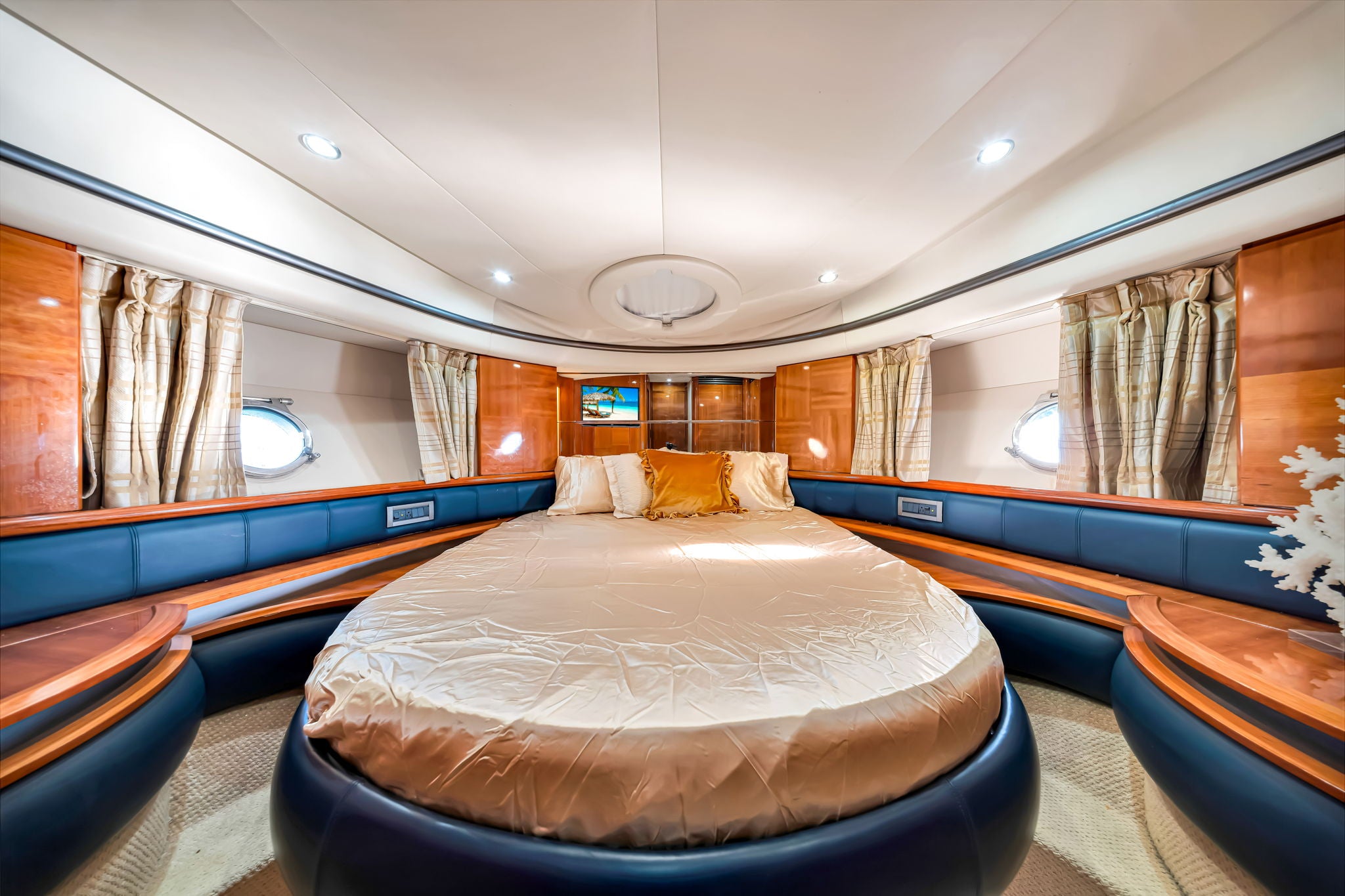 60 FT Azimut Gold