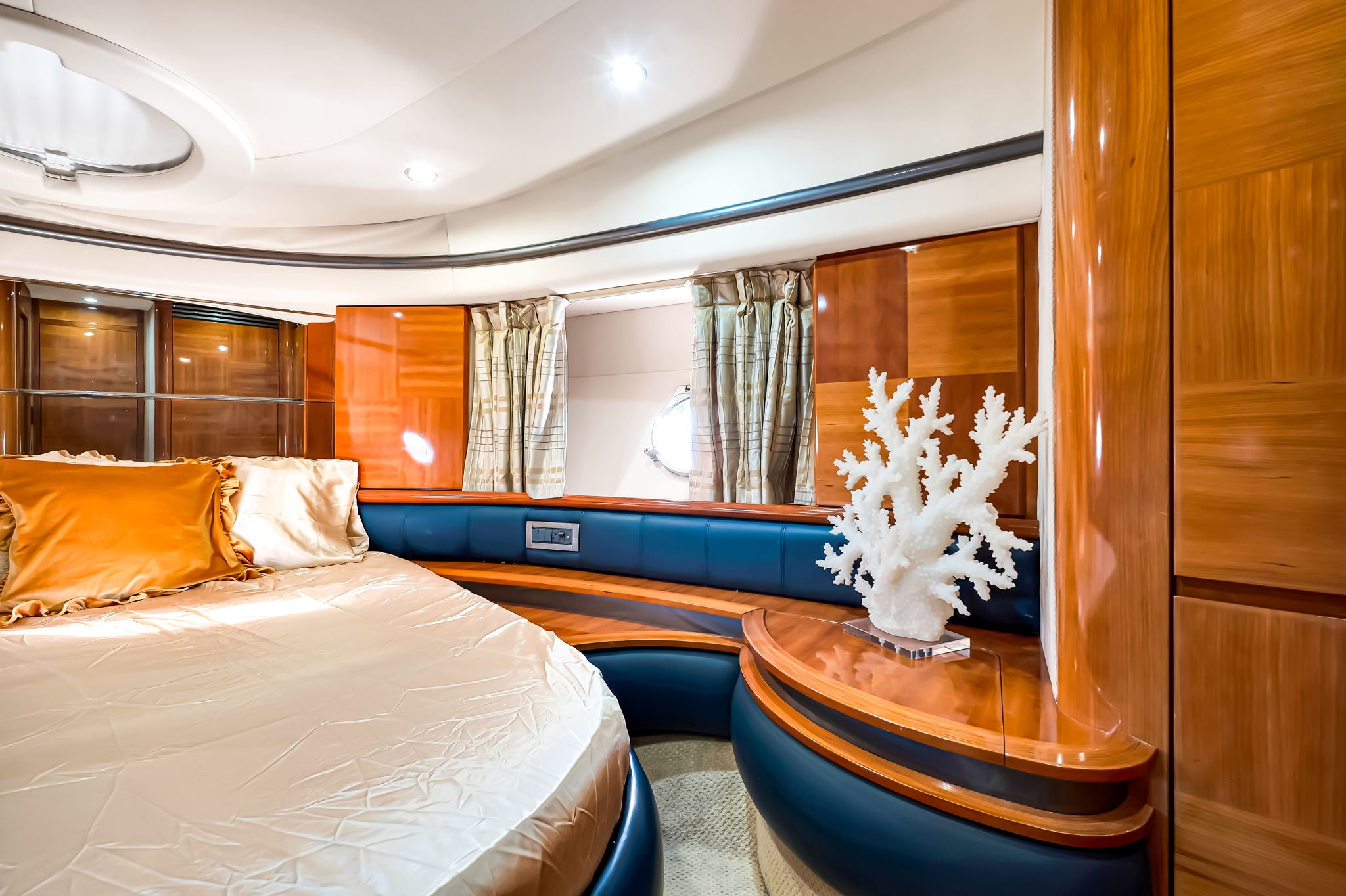 60 FT Azimut Gold