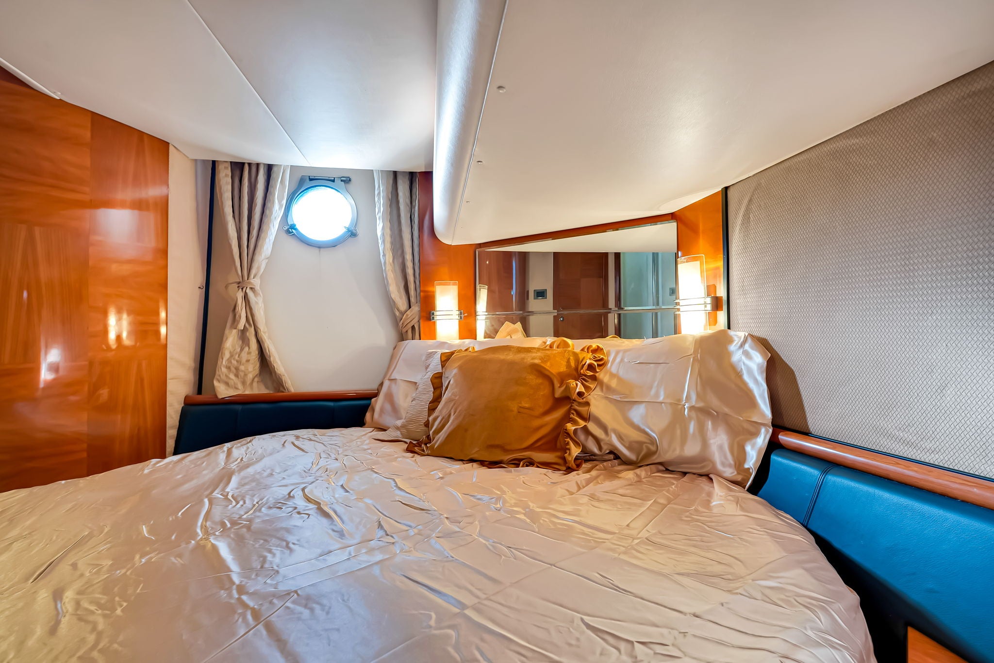 60 FT Azimut Gold