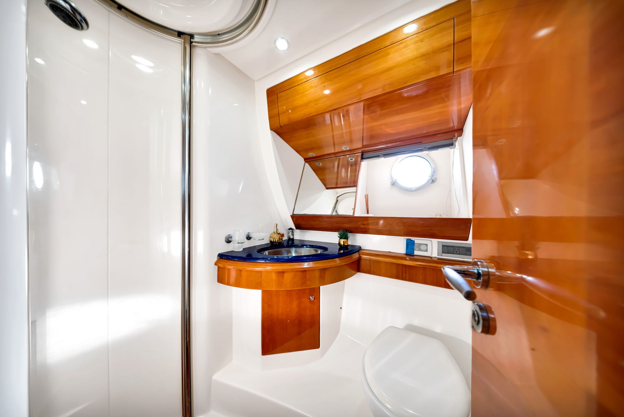 60 FT Azimut Gold