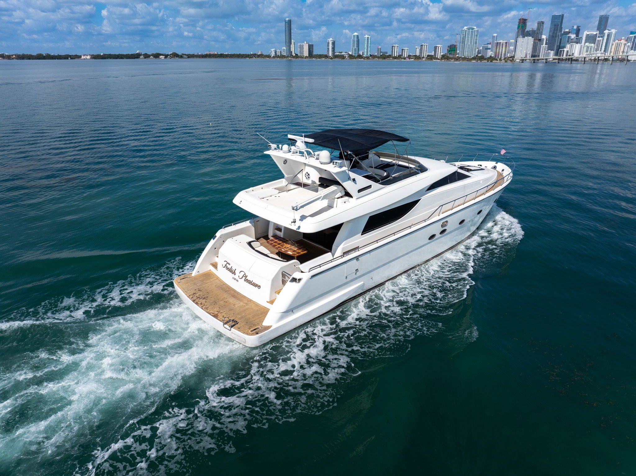 80FT Uniesse