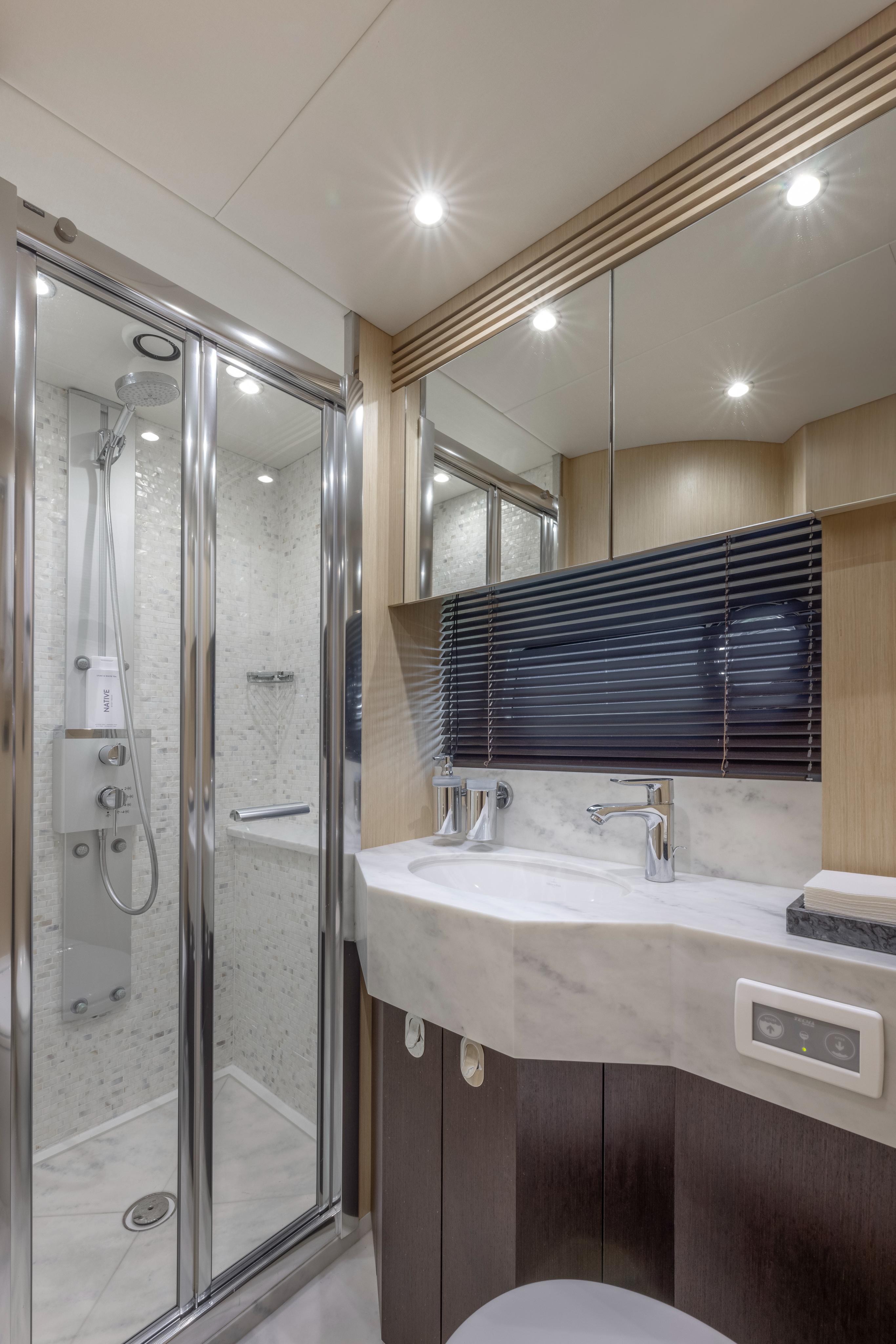 78FT Sunseeker Helios