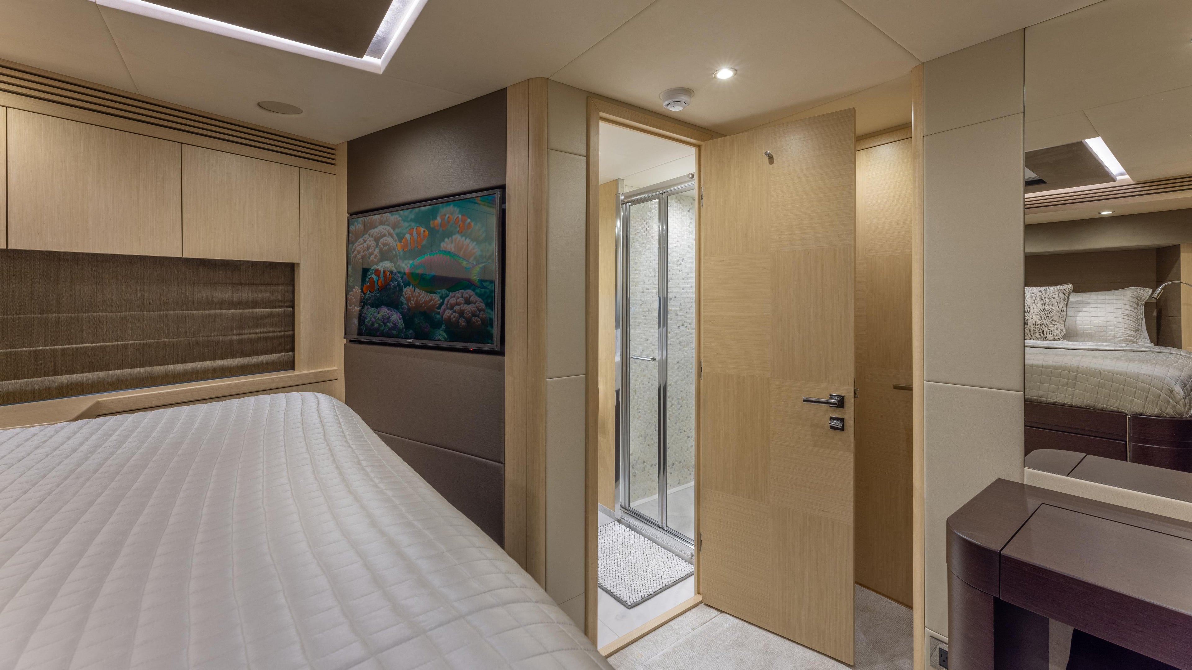 78FT Sunseeker Helios