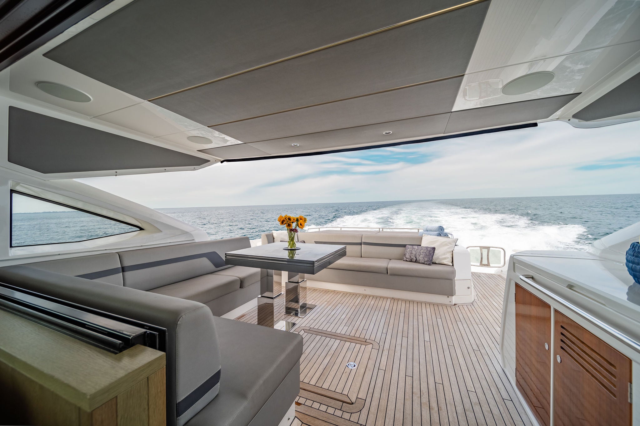 74 FT Sunseeker