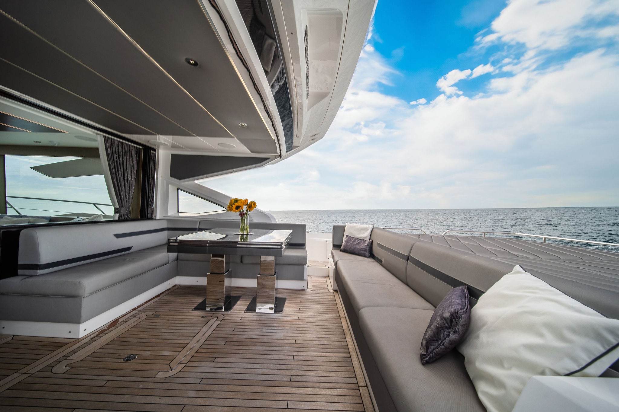 74 FT Sunseeker