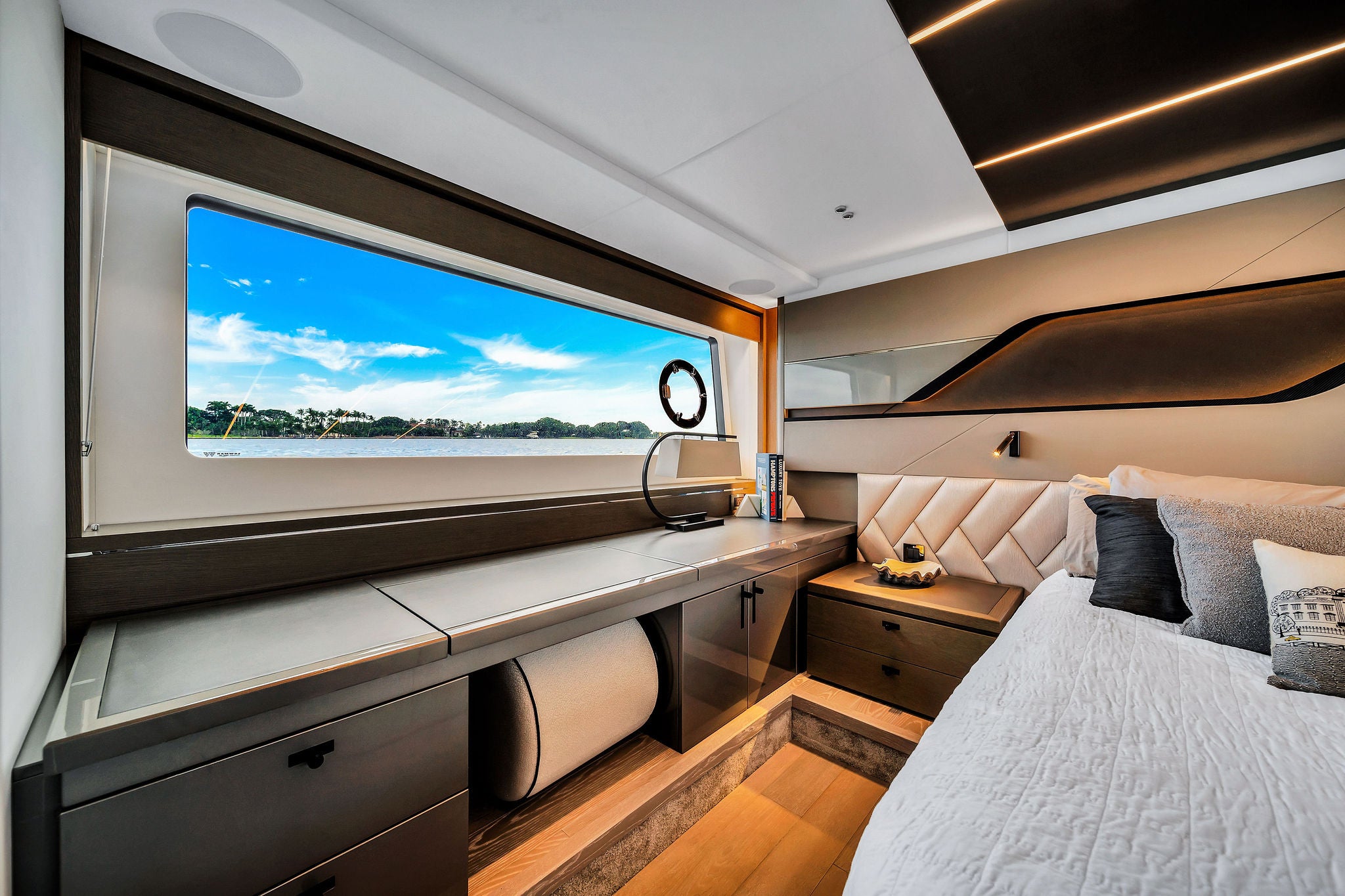 74 FT Sunseeker