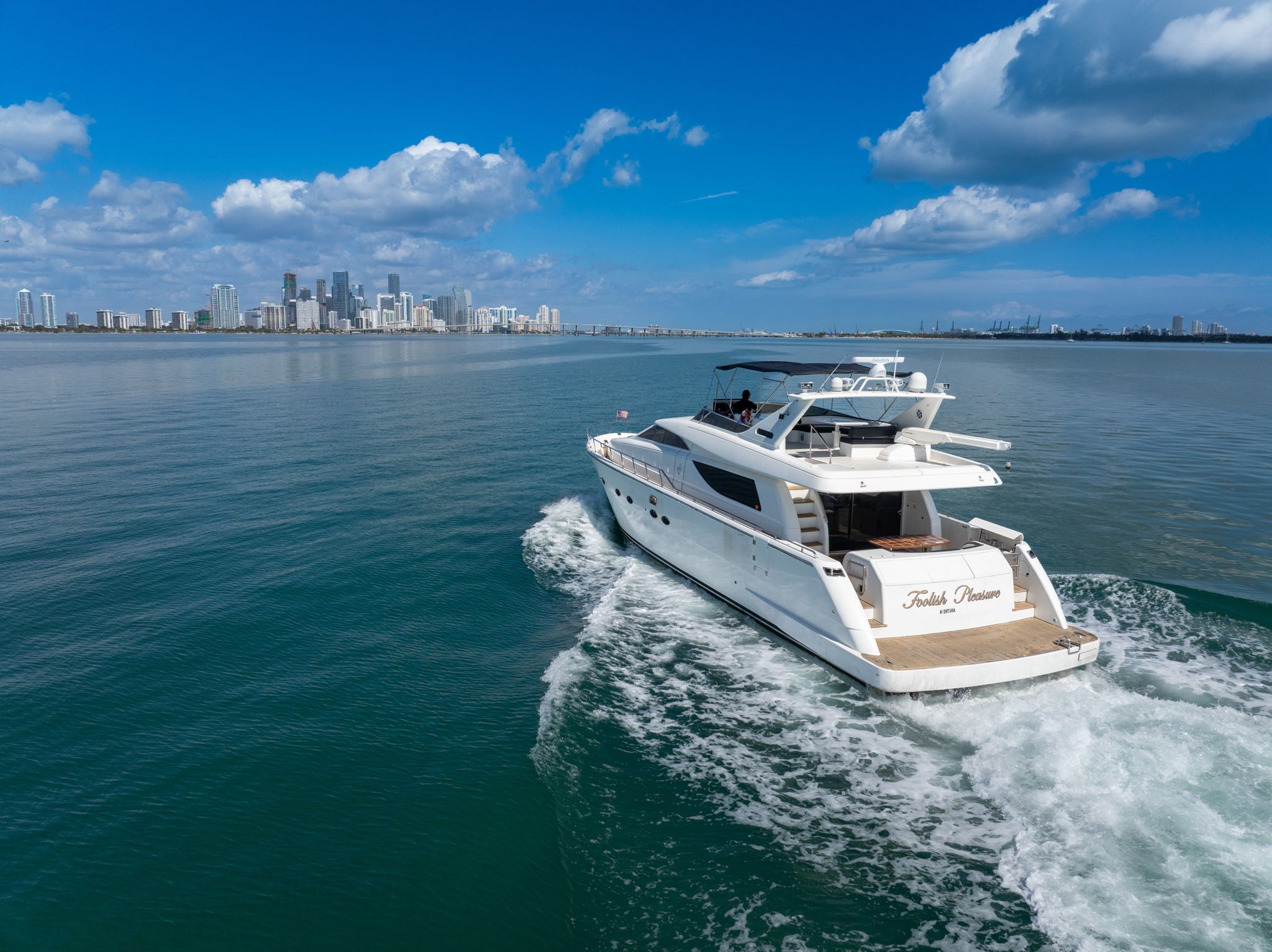 80FT Uniesse