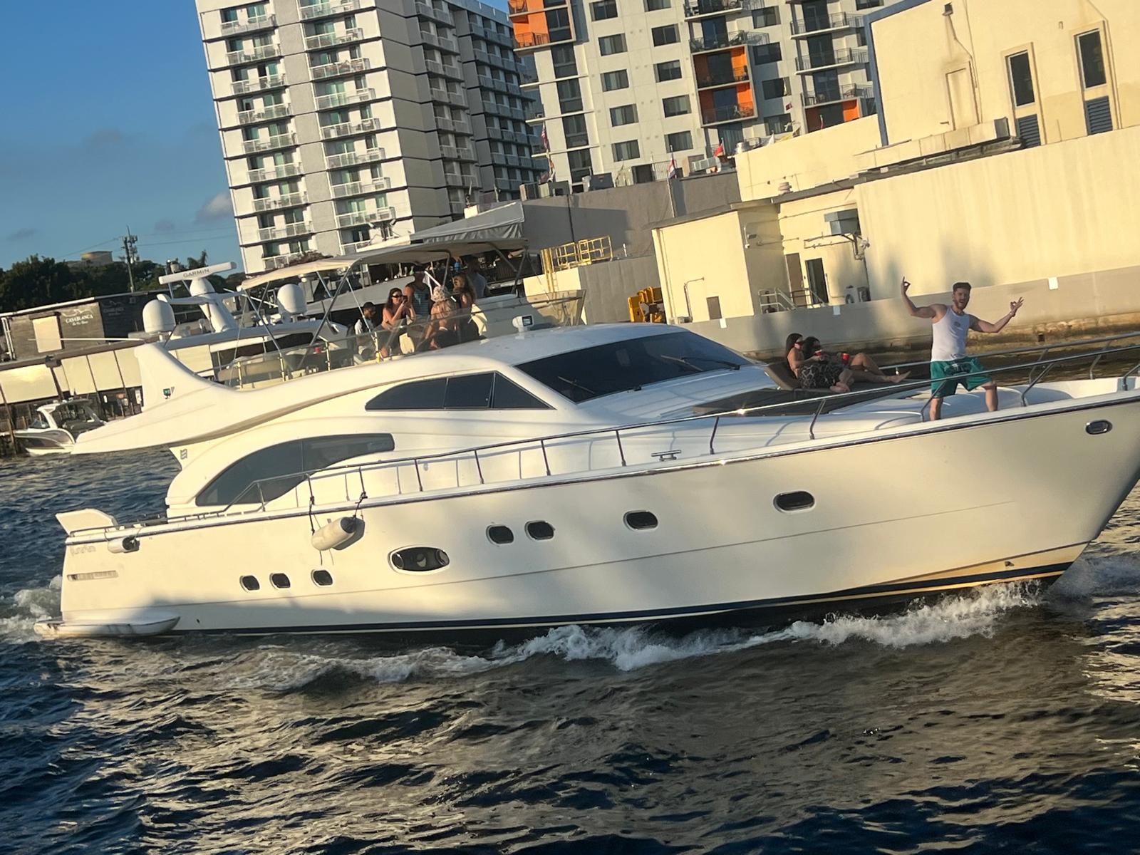 80FT Ferretti A