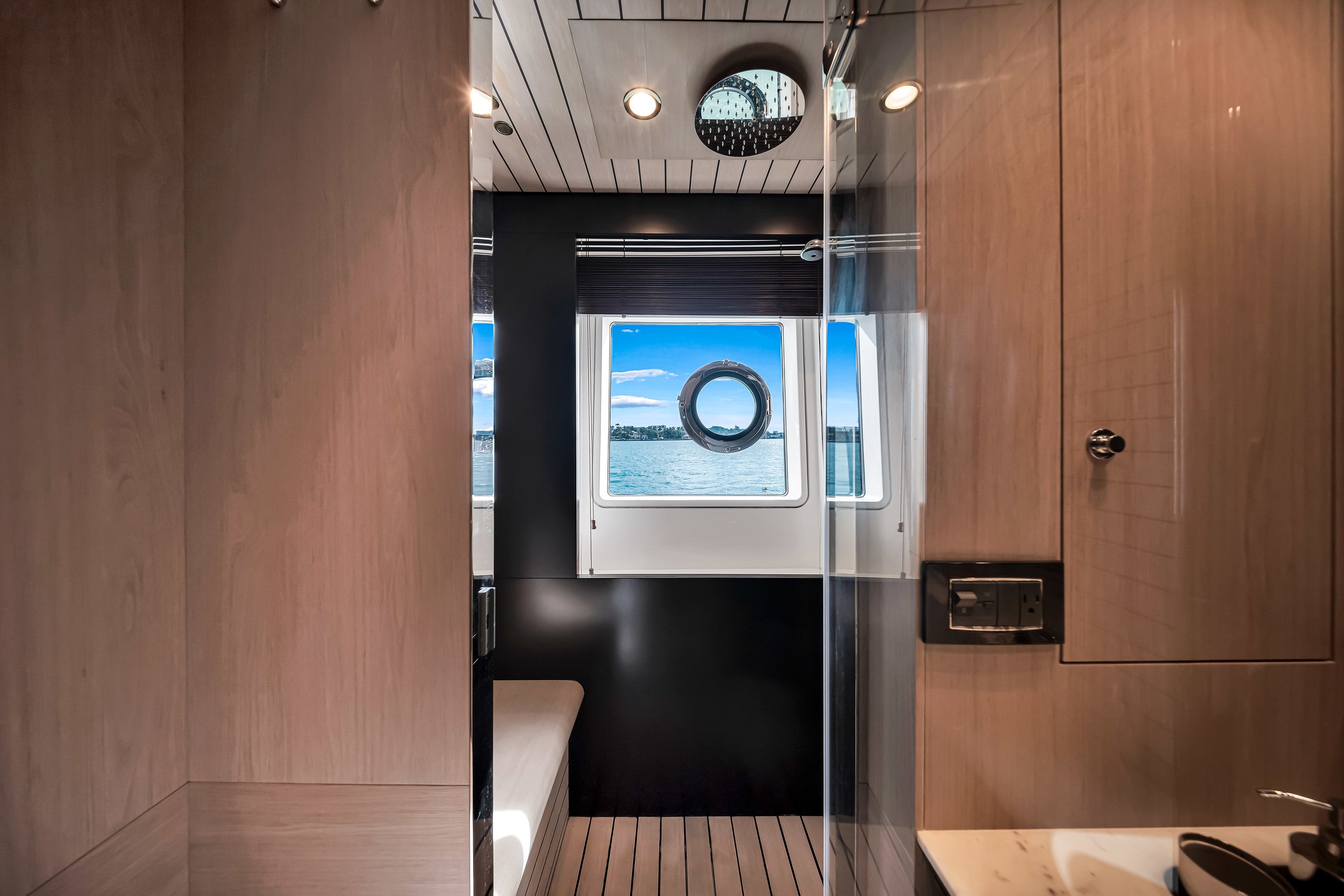 88FT Azimut