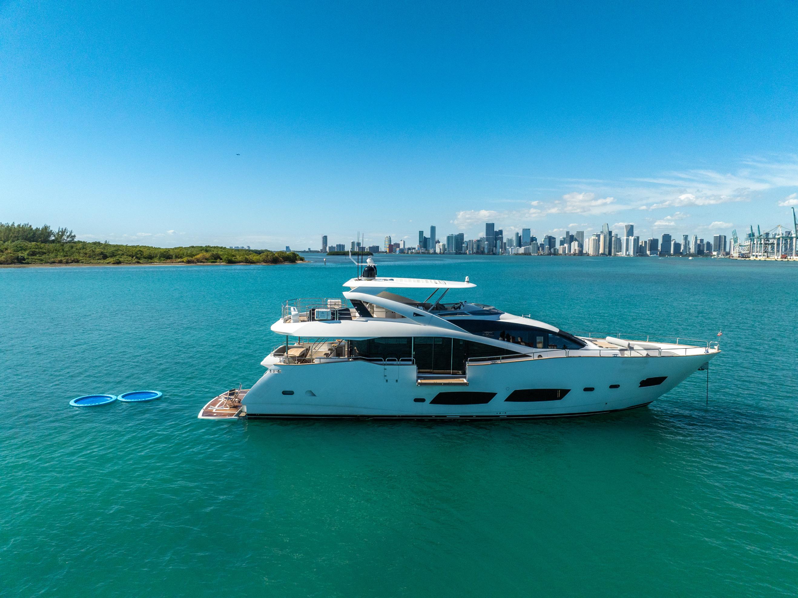 96FT Sunseeker