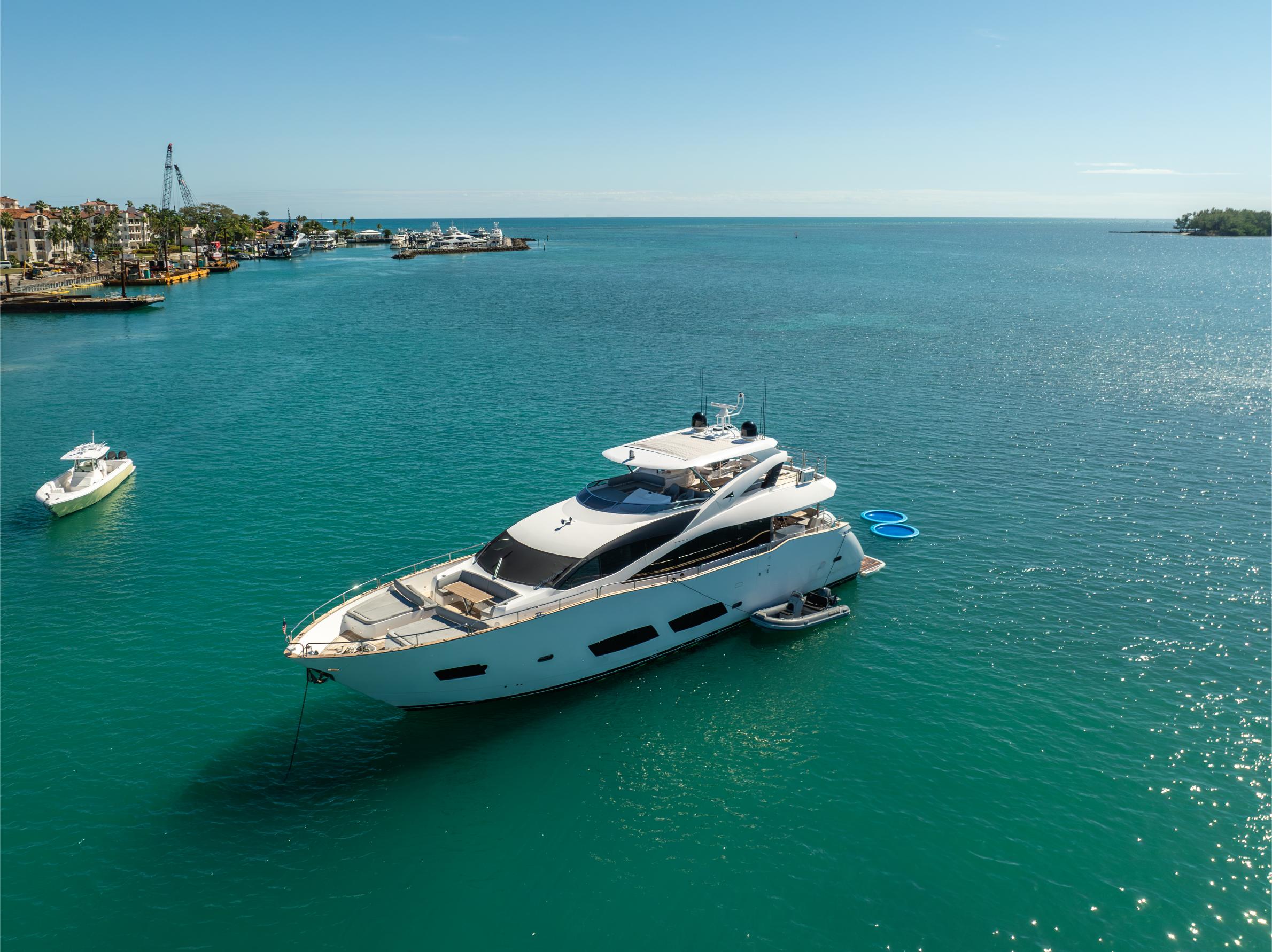96FT Sunseeker