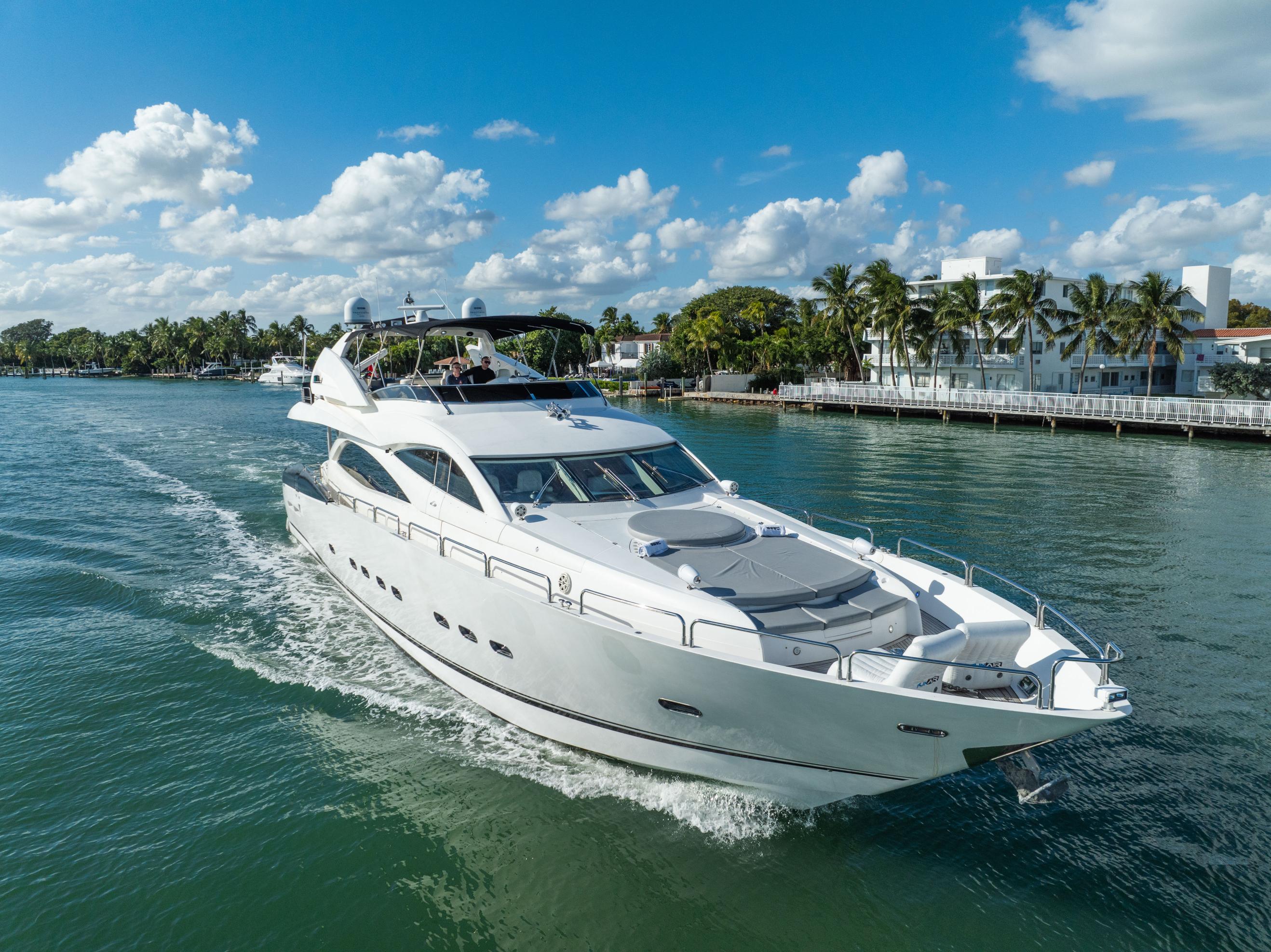 94FT Sunseeker SVWC (Jacuzzi)