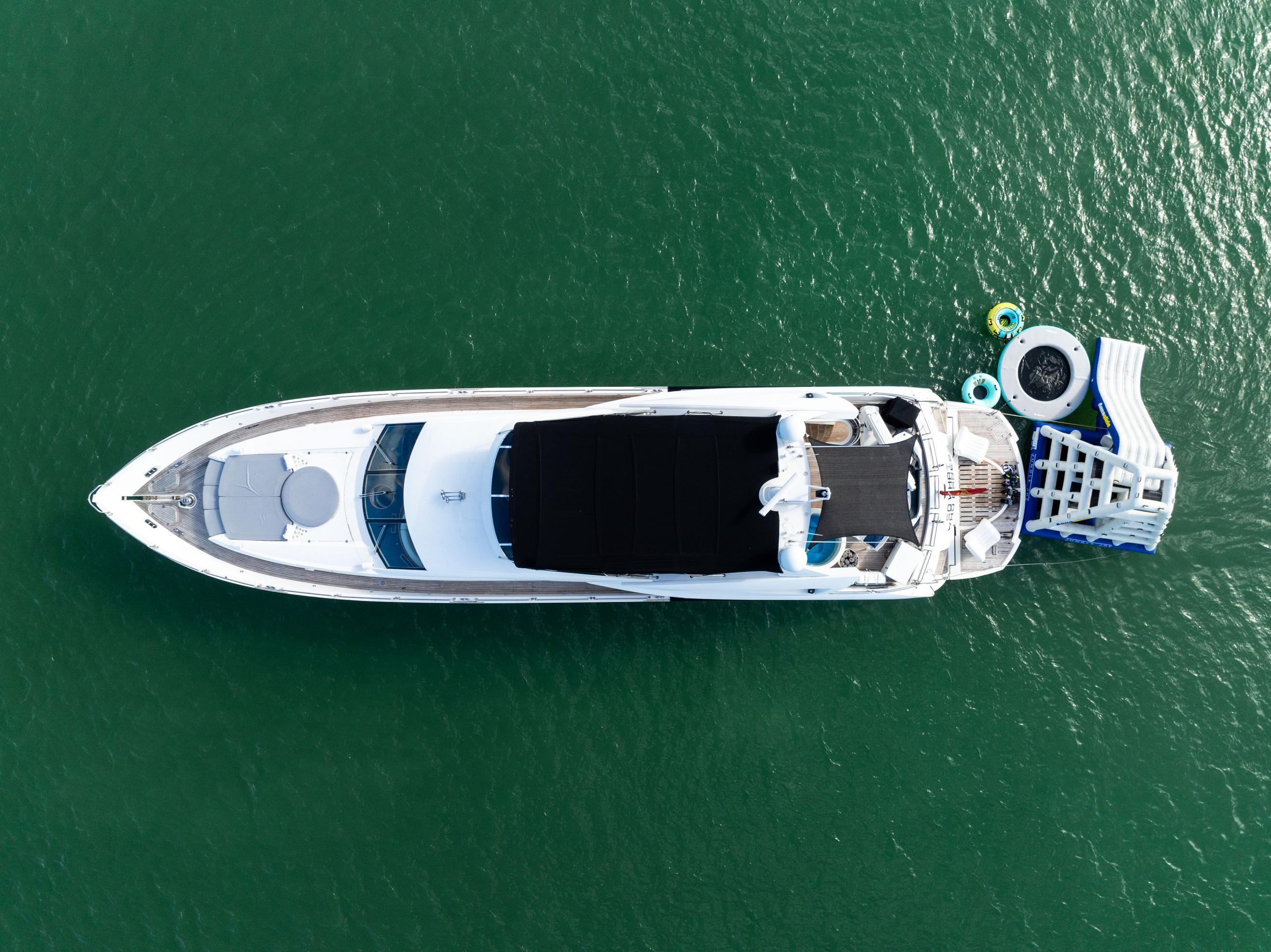 94FT Sunseeker SVWC (Jacuzzi)