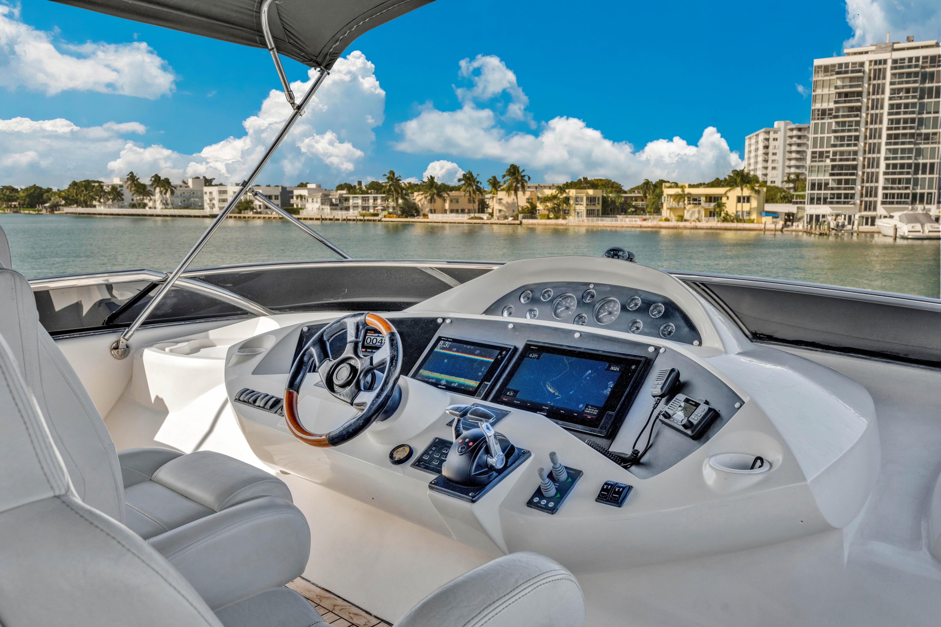 94FT Sunseeker SVWC (Jacuzzi)