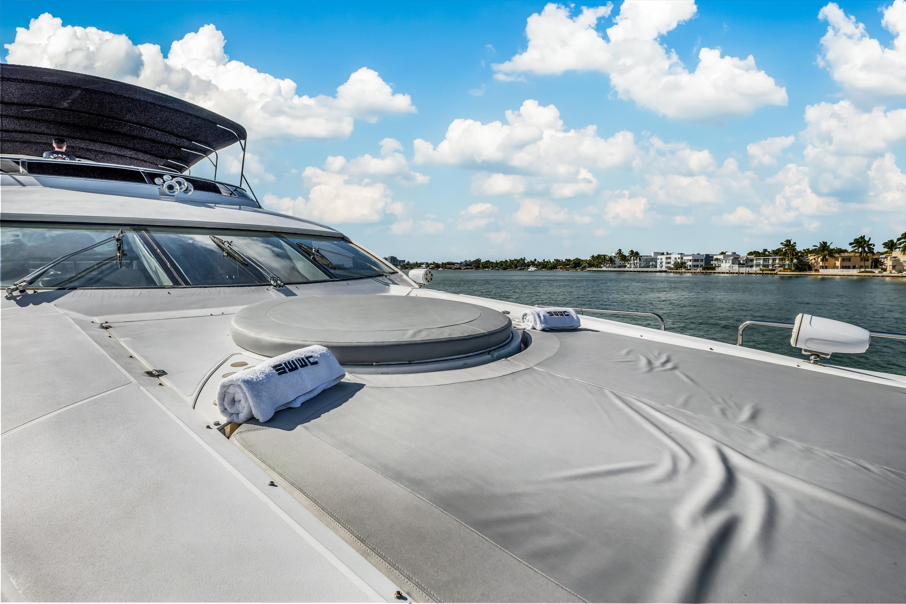 94FT Sunseeker SVWC (Jacuzzi)
