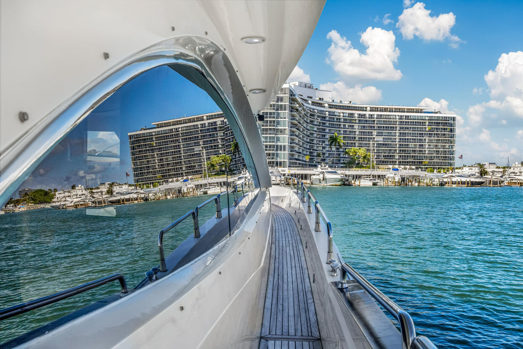94FT Sunseeker SVWC (Jacuzzi)