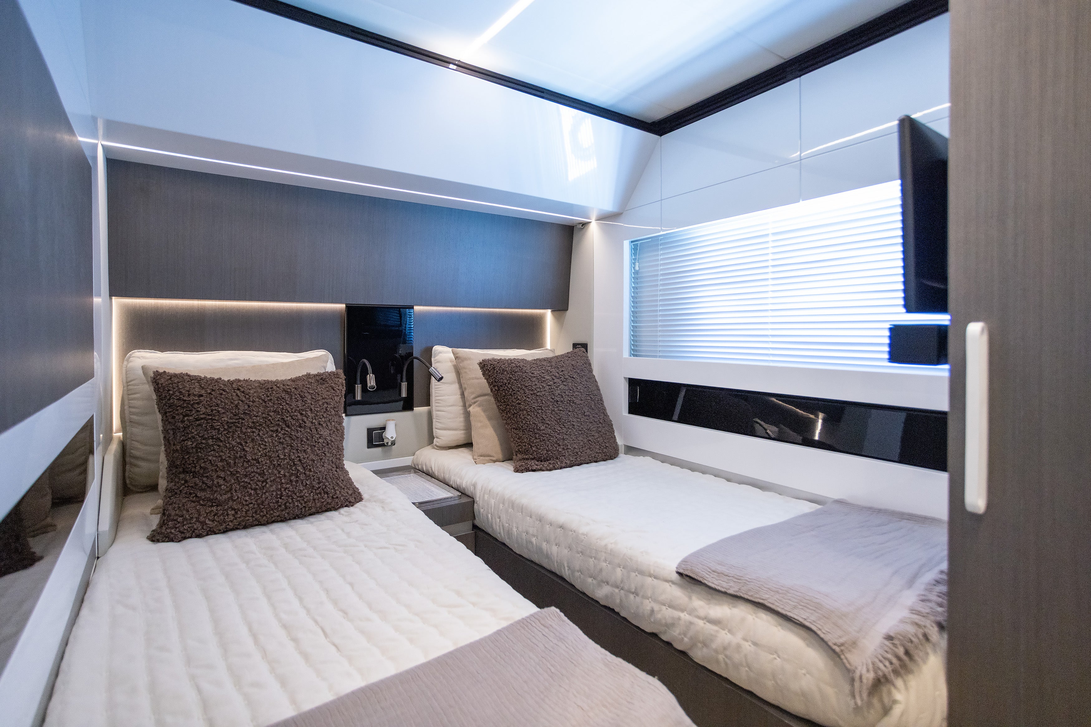 70FT Azimut S7