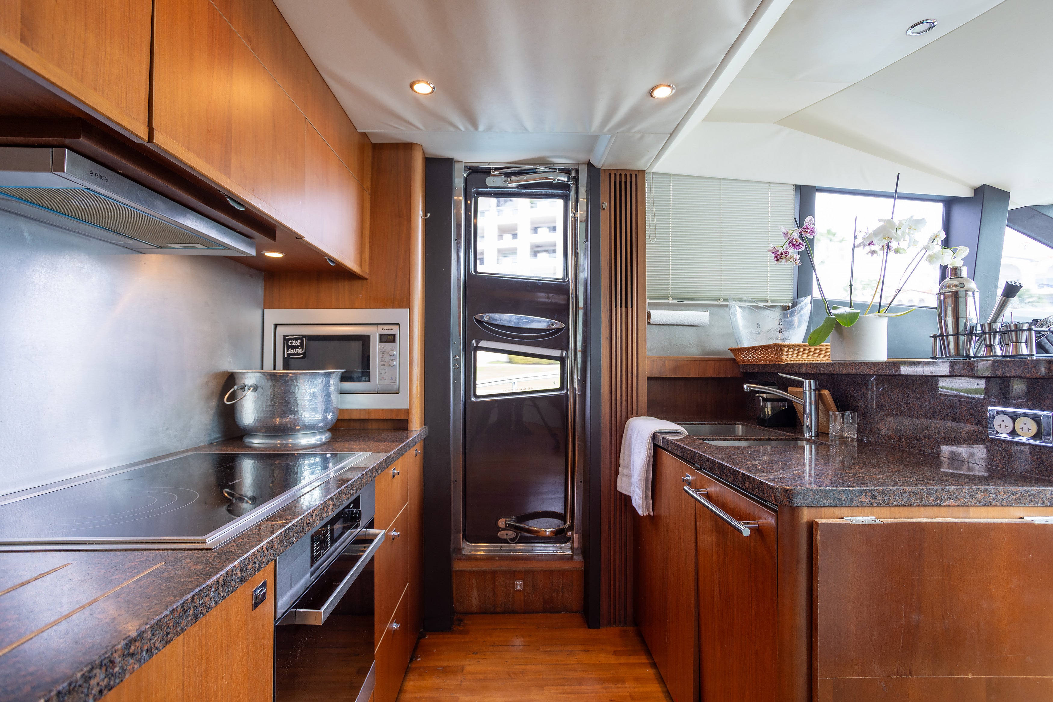 88FT Princess PFO