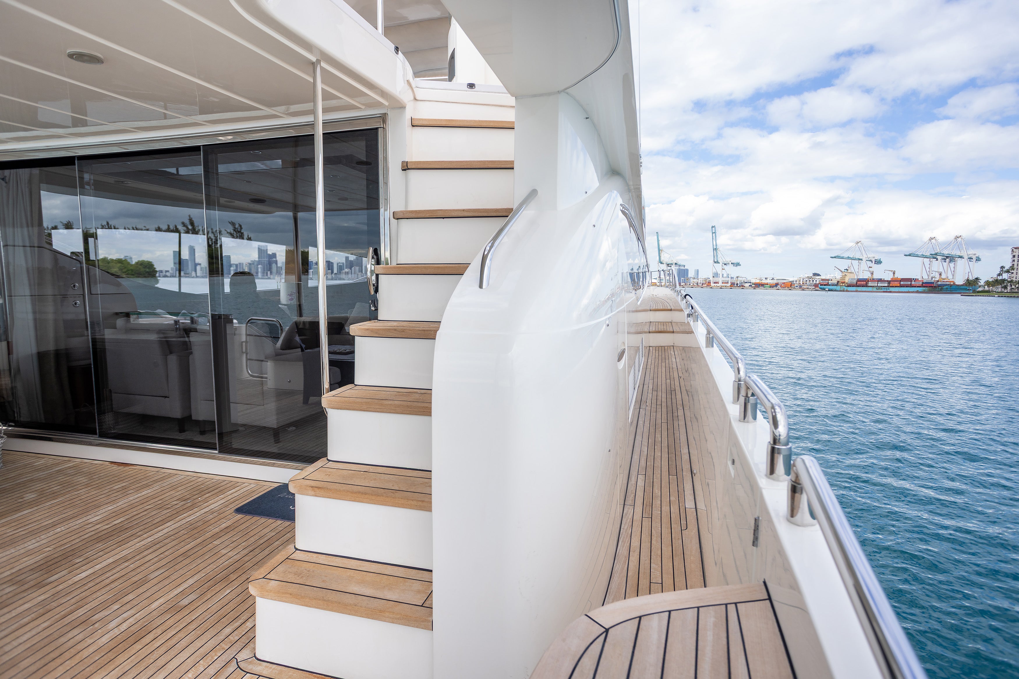 88FT Princess PFO