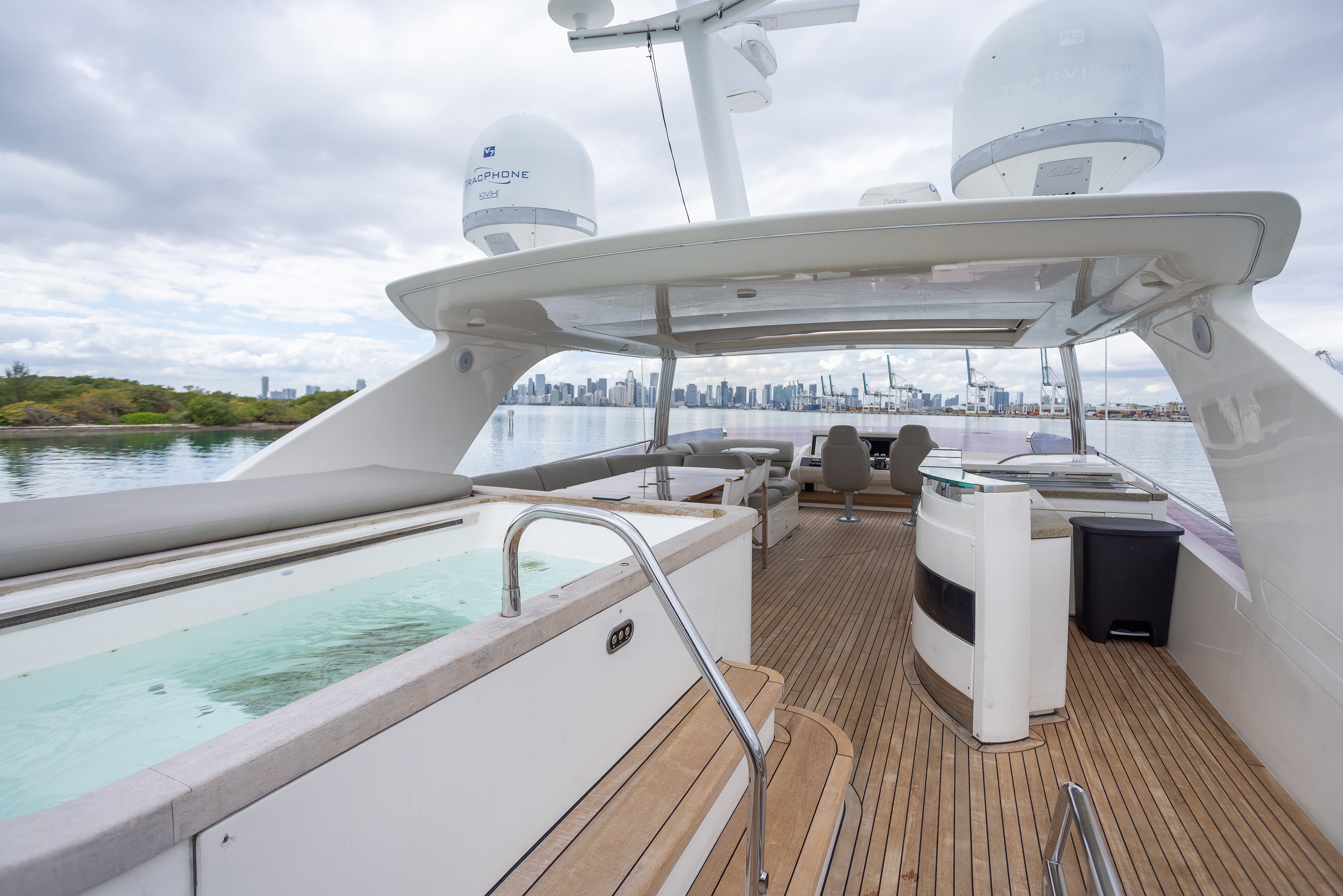 88FT Princess PFO