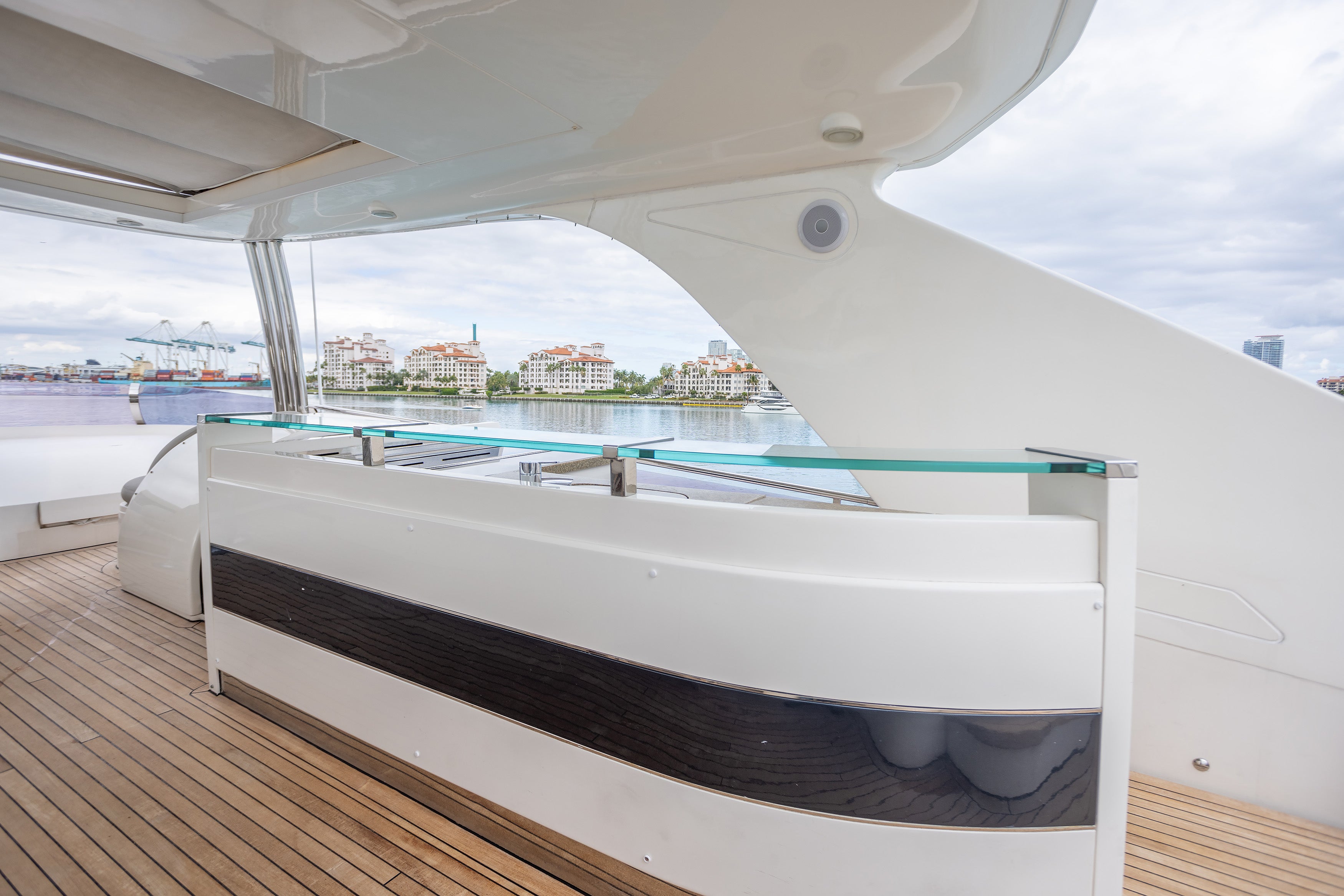 88FT Princess PFO