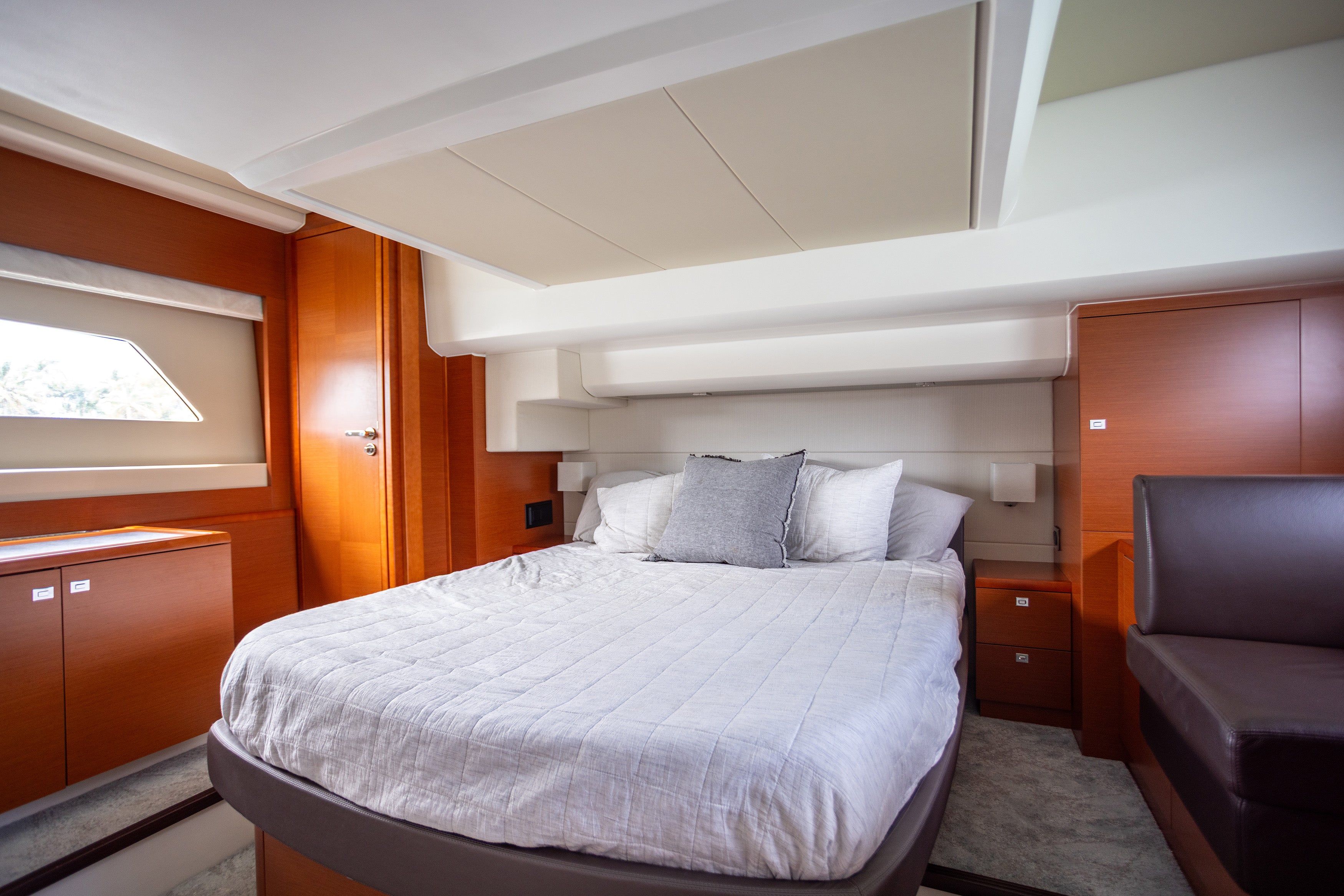 58FT Prestige