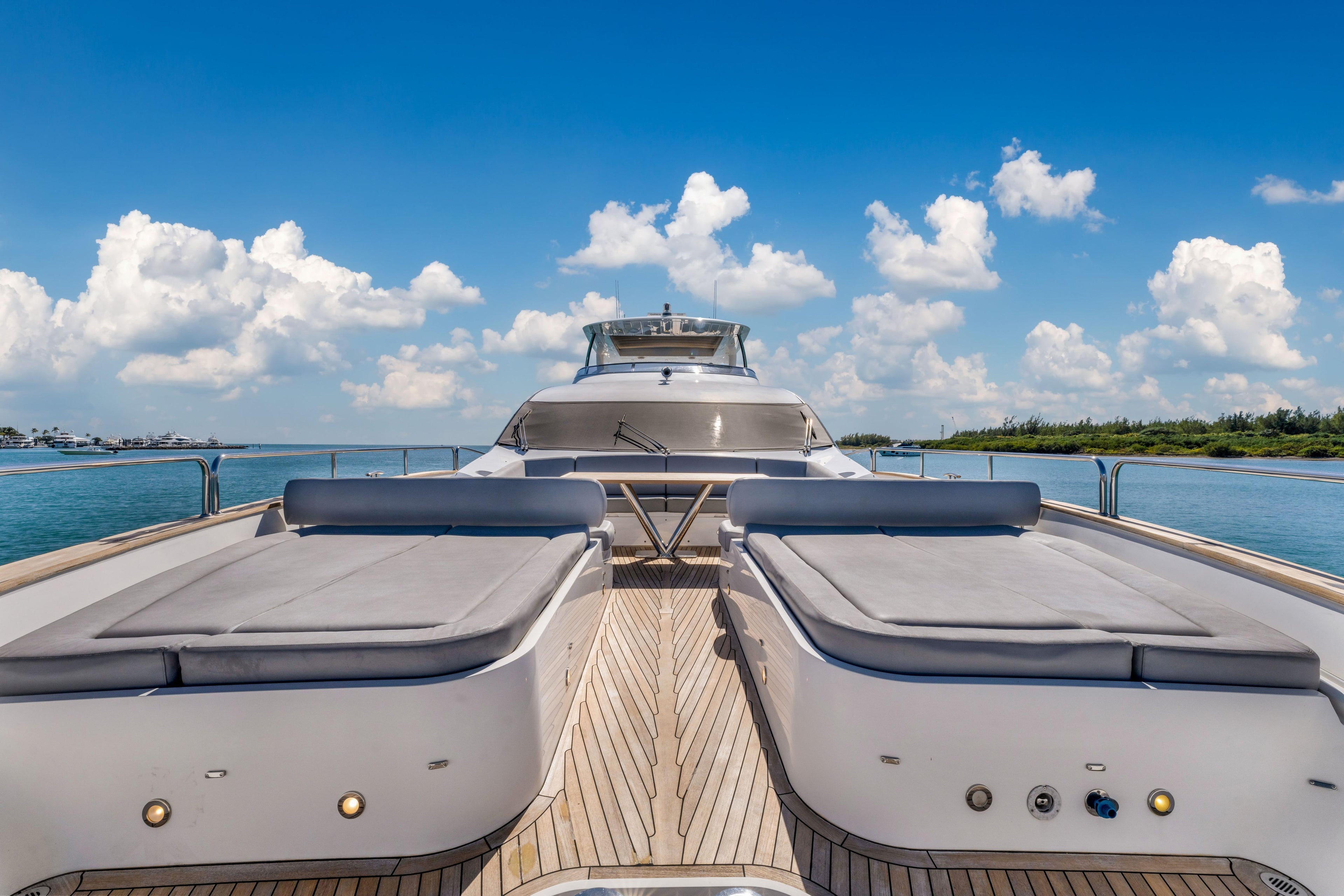 96FT Sunseeker