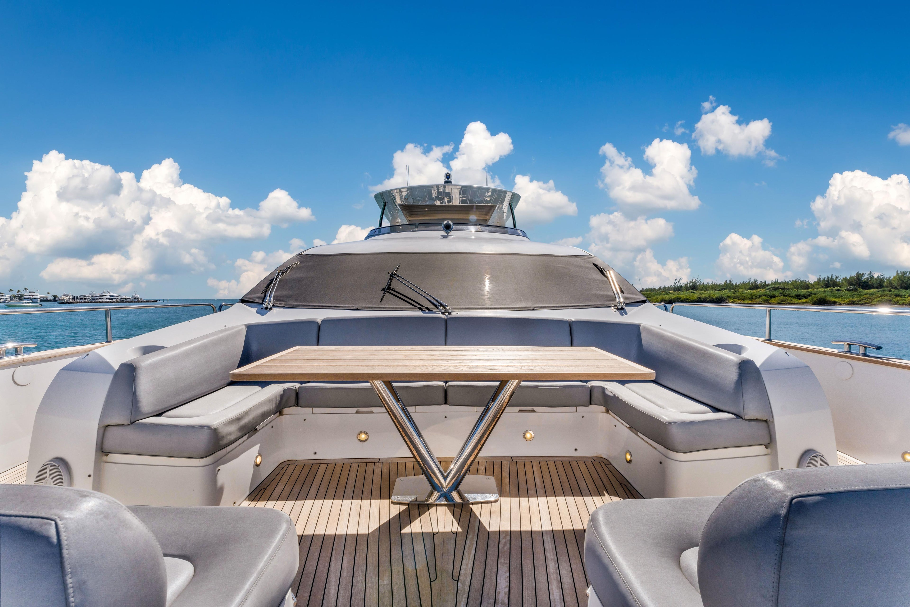 96FT Sunseeker