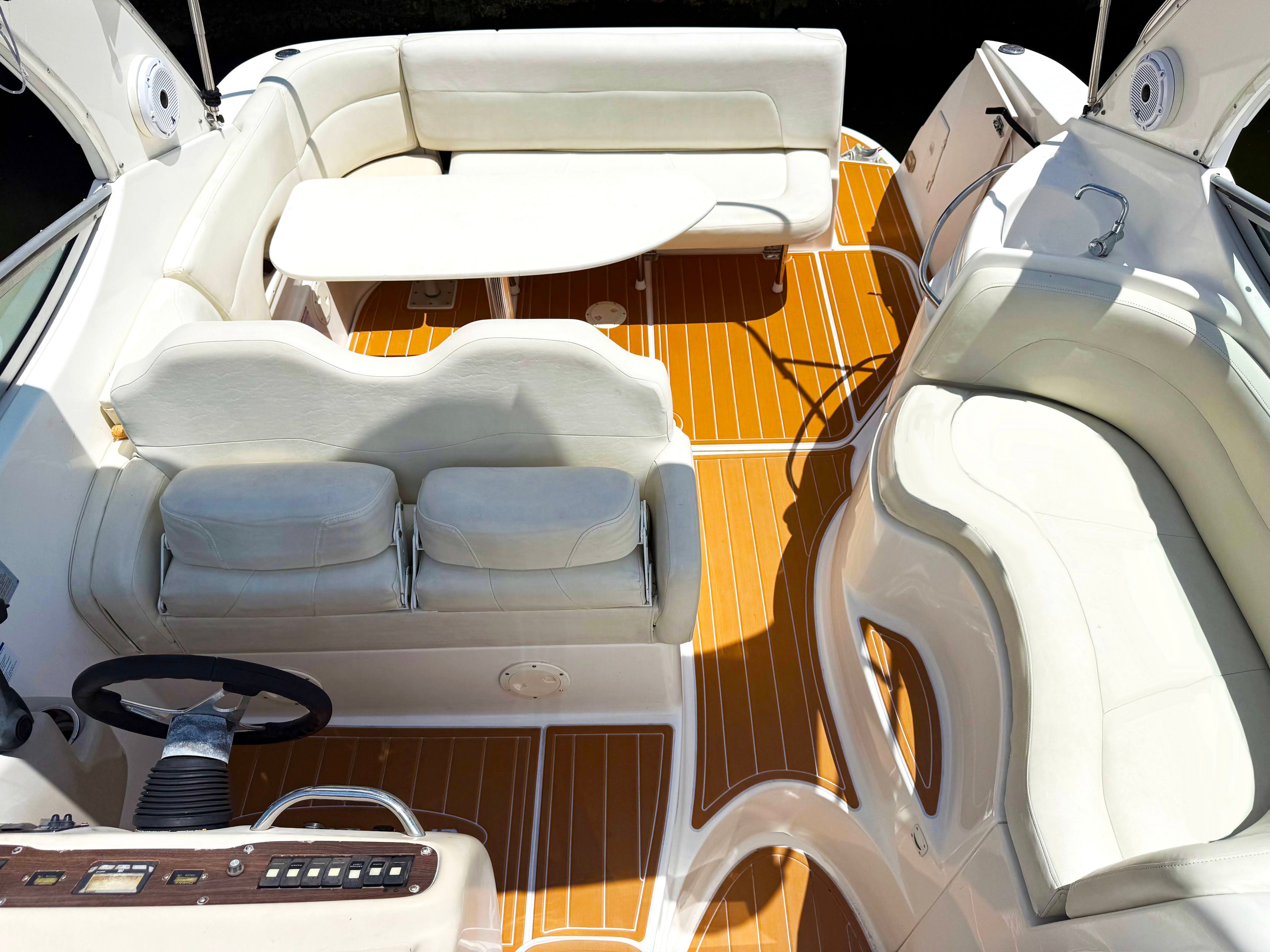 33FT Chaparral Signature
